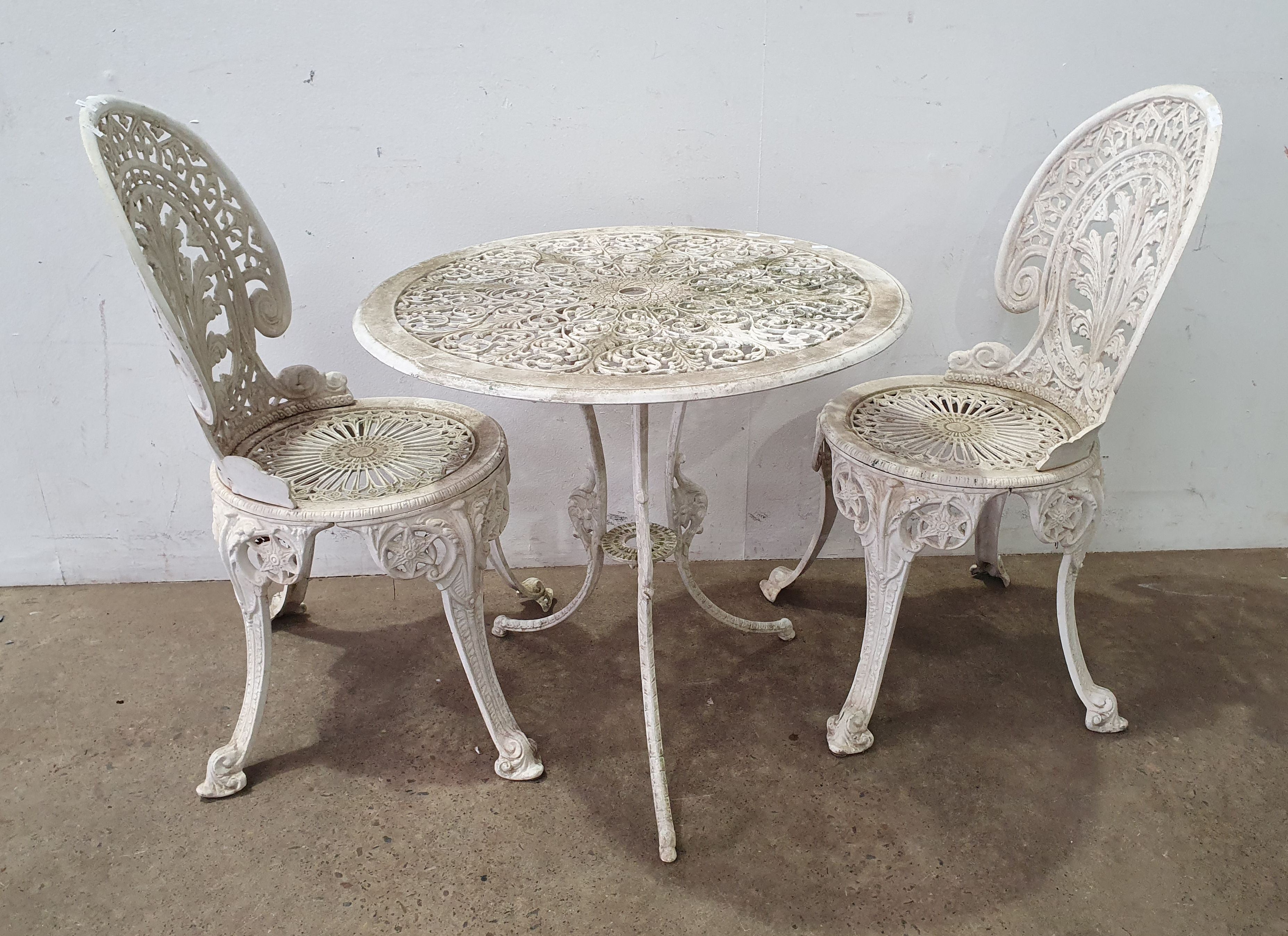1061 · A THREE PIECE ALUMINIUM SETTING