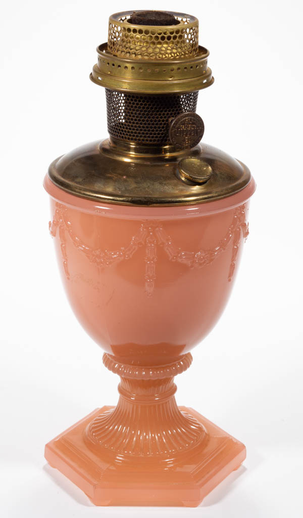 ALADDIN MODEL NO. 103 / FLORENTINE KEROSENE VASE LAMP Barnebys