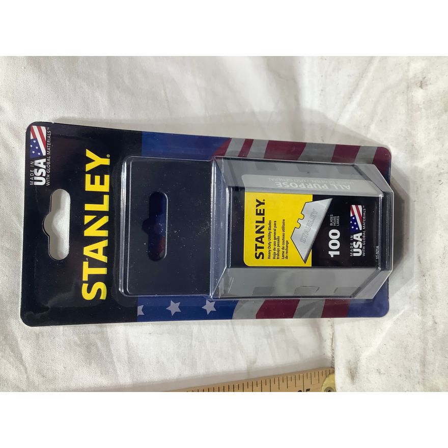 Stanley 100ct Heavy Duty Utility Blades