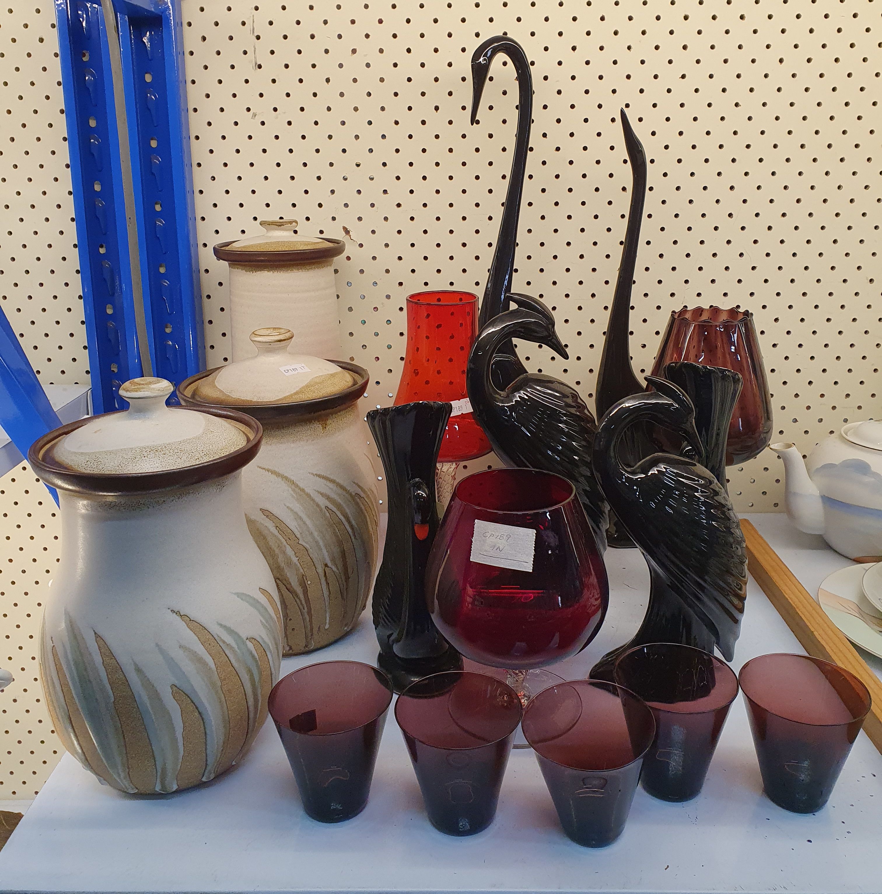 48 · A GROUP OF VARIOUS ITEMS