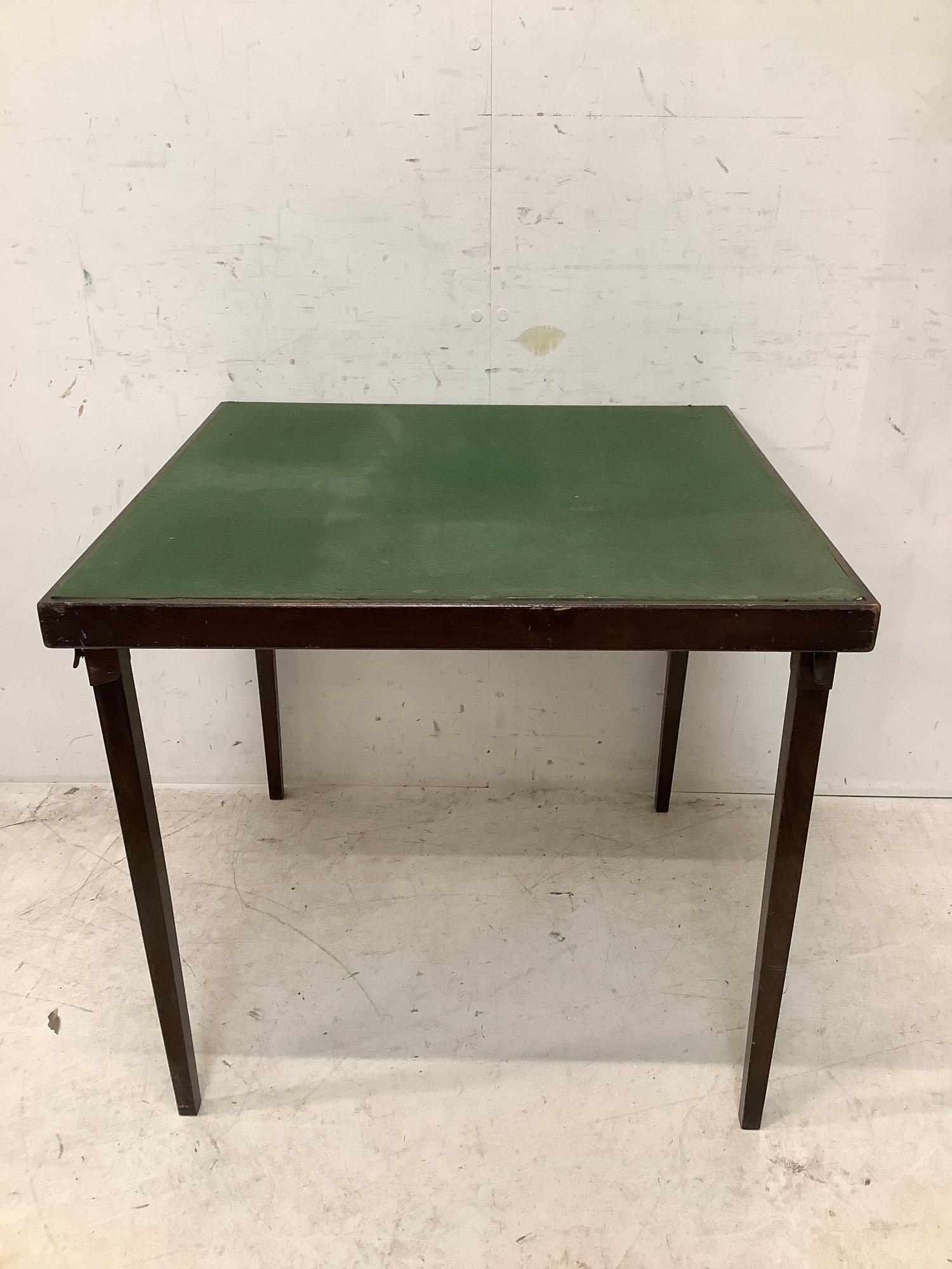 VINTAGE FOLD UP CARD TABLE Herman’s