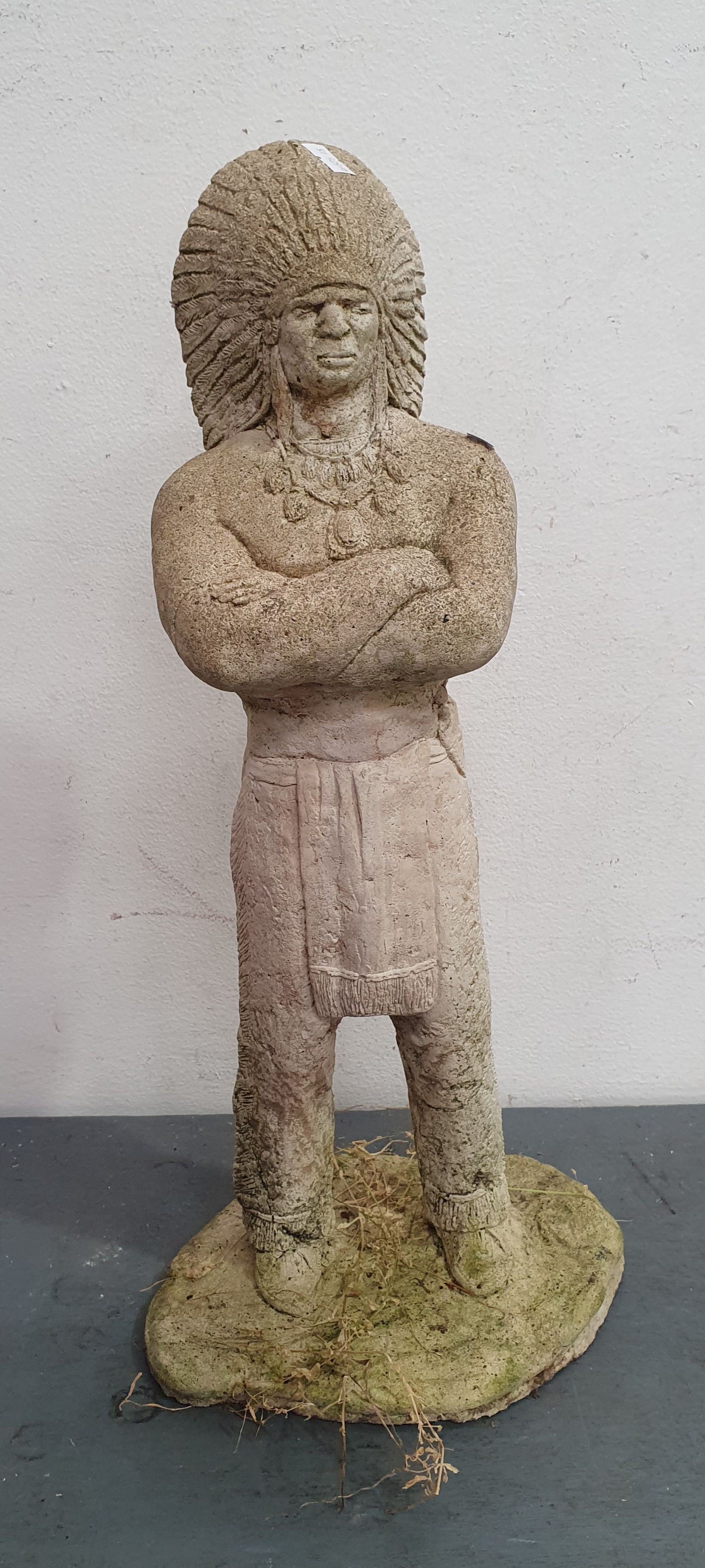 1134 · A GARDEN STATUETTE