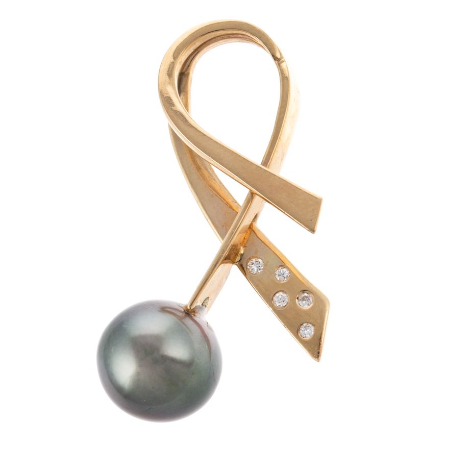 A Tahitian Pearl & Diamond Enhancer in 14K