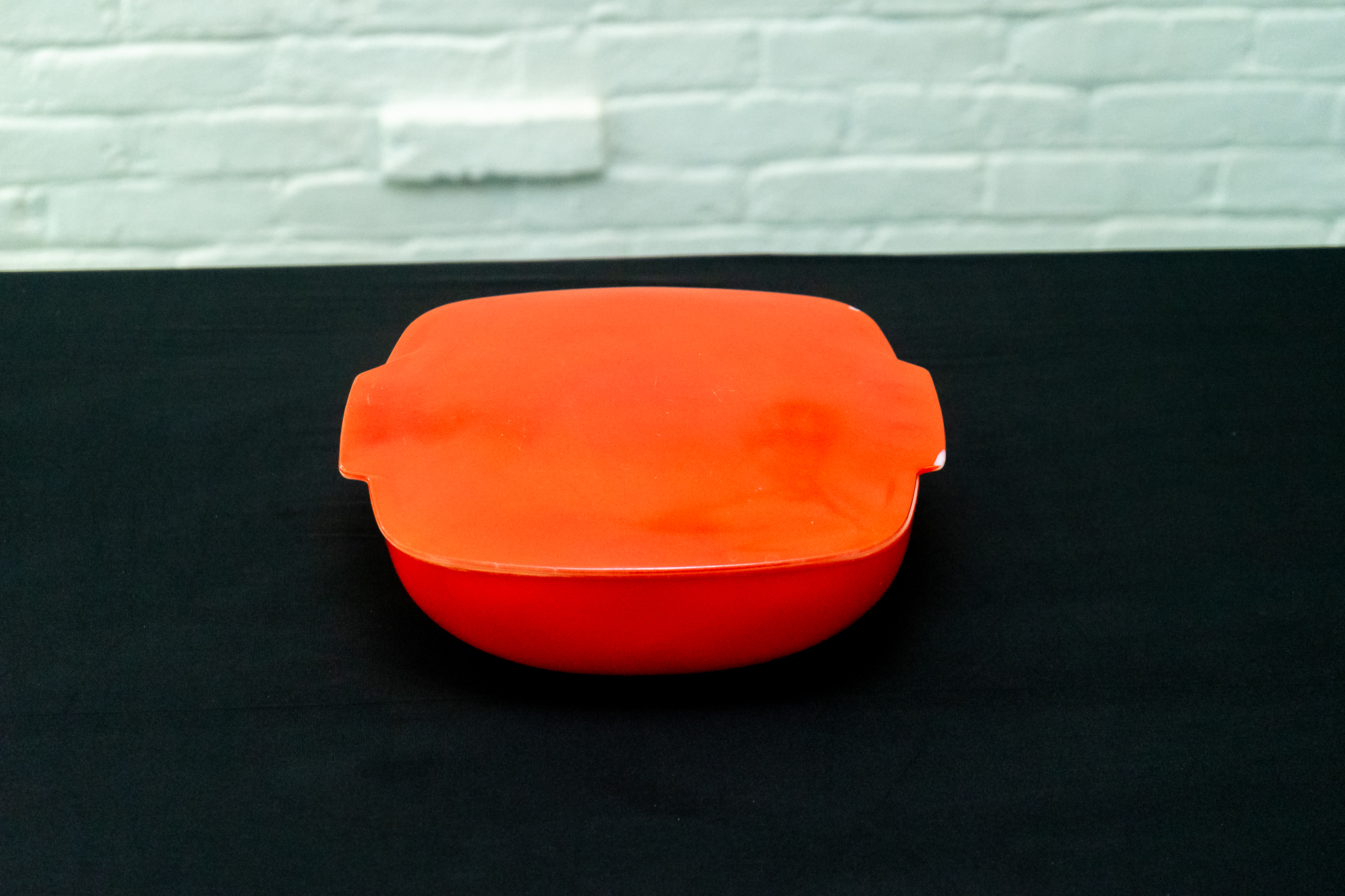 Red Pyrex Covered Casserole Dish | Harritt Group, Inc