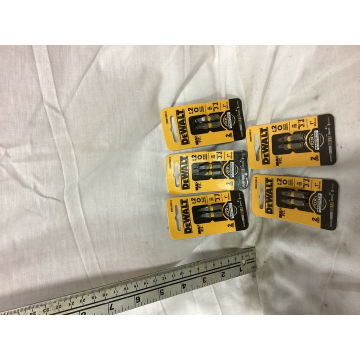 BUYING (5) DeWalt 2pc 1'' Bit Tips