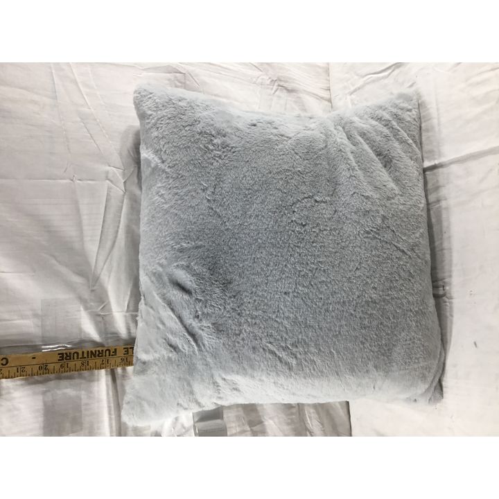 Mainstays Gray Plush Throw Pillow 16" x 16"