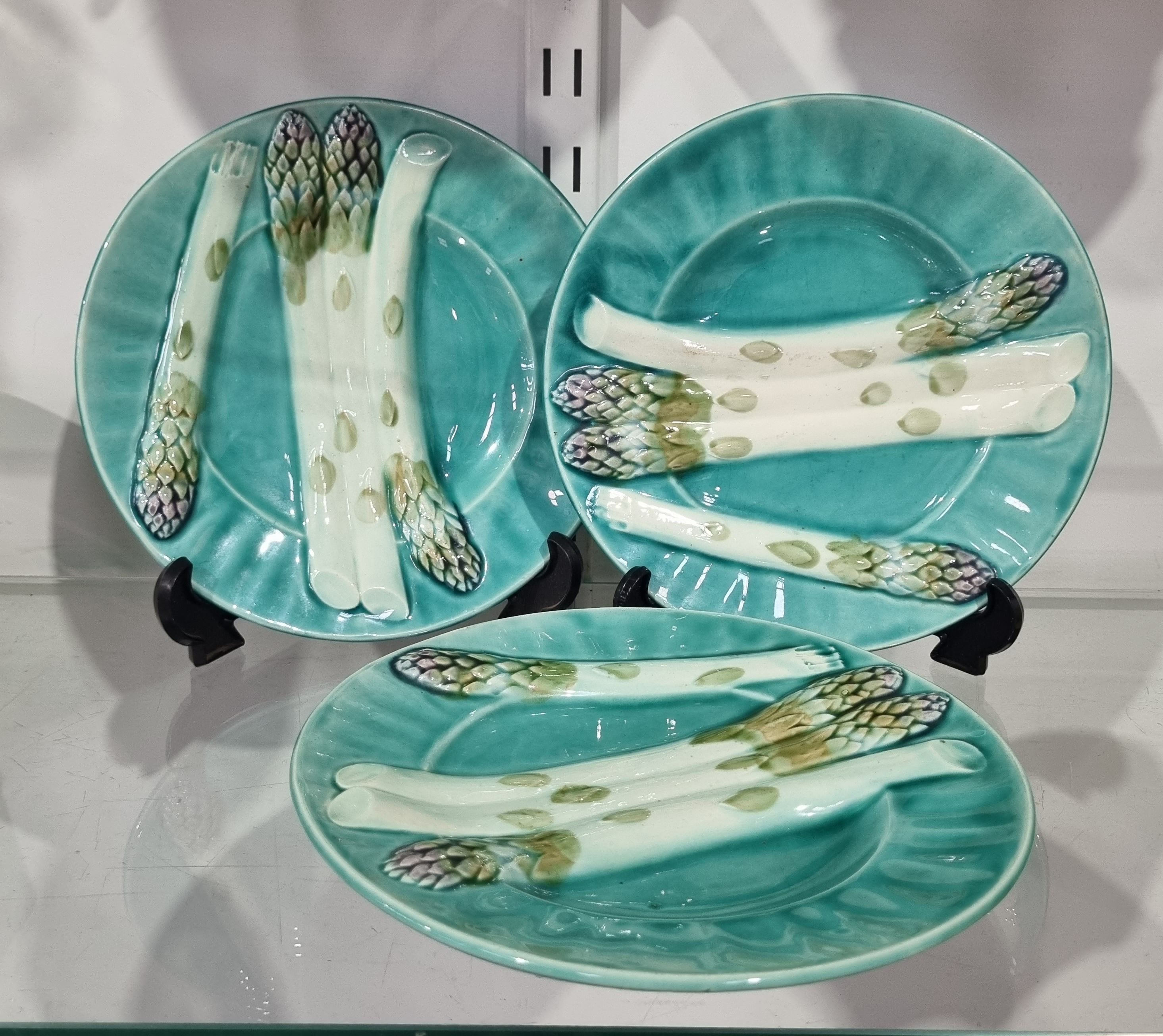 688 · THRRE FRENCH K & G LUNEVILLE ASPARAGUS PLATES