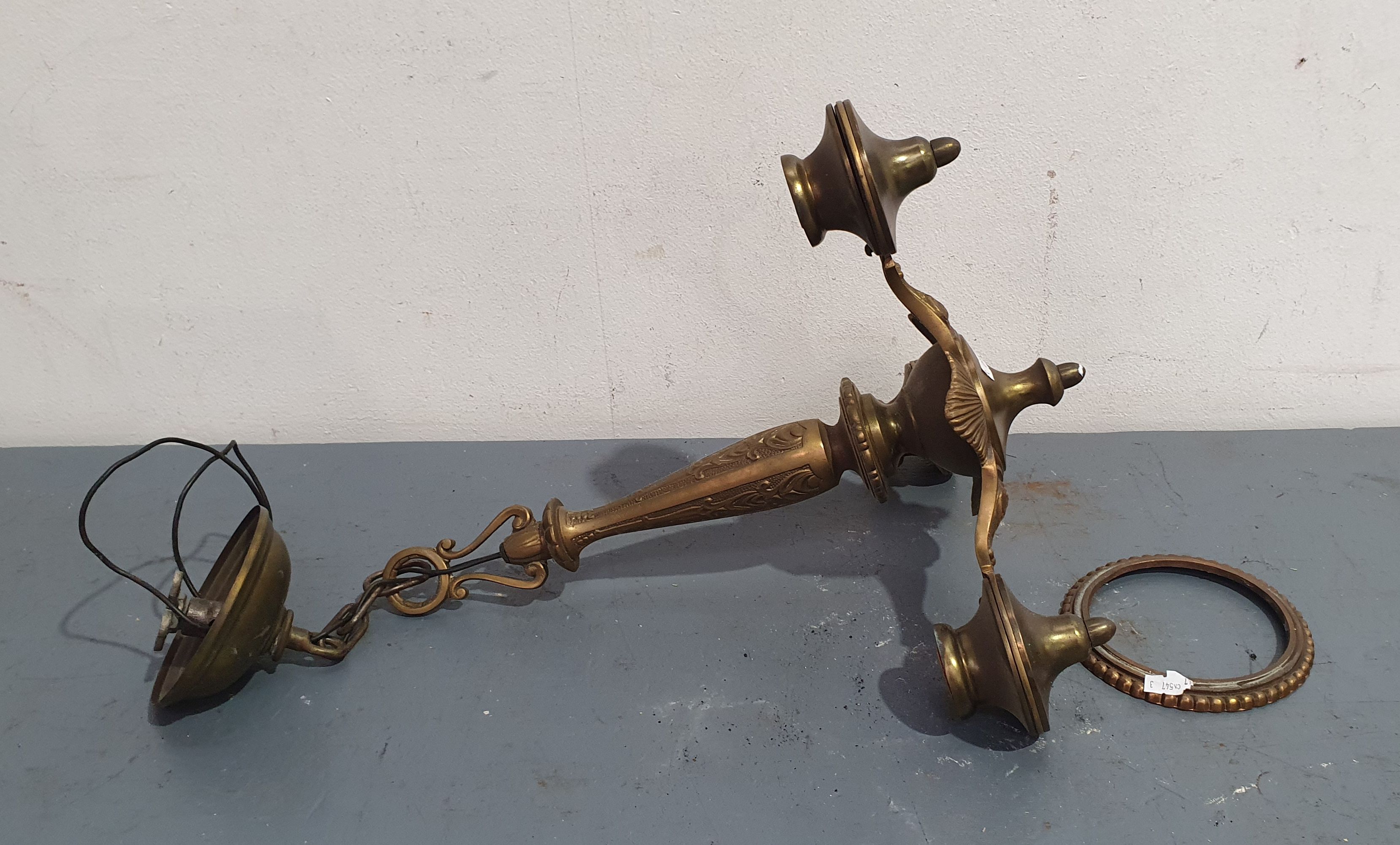 1245 · A BRASS CHANDELIER