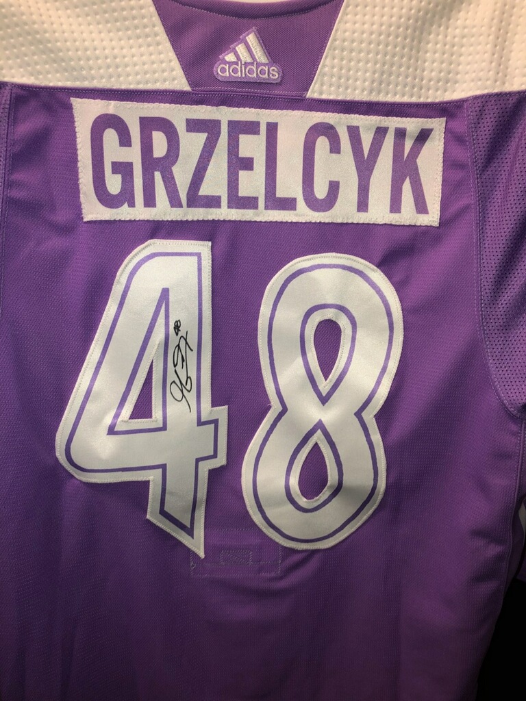 hockey fights cancer jersey auction