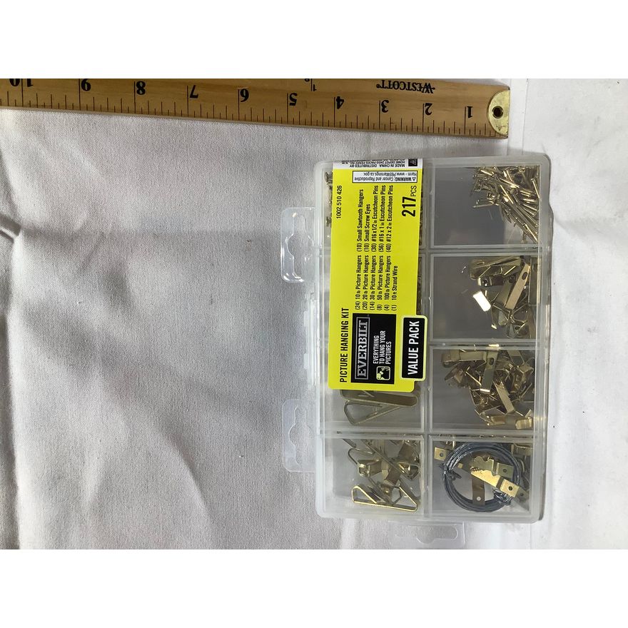 Everbilt 217pc Picture Hanging Kit