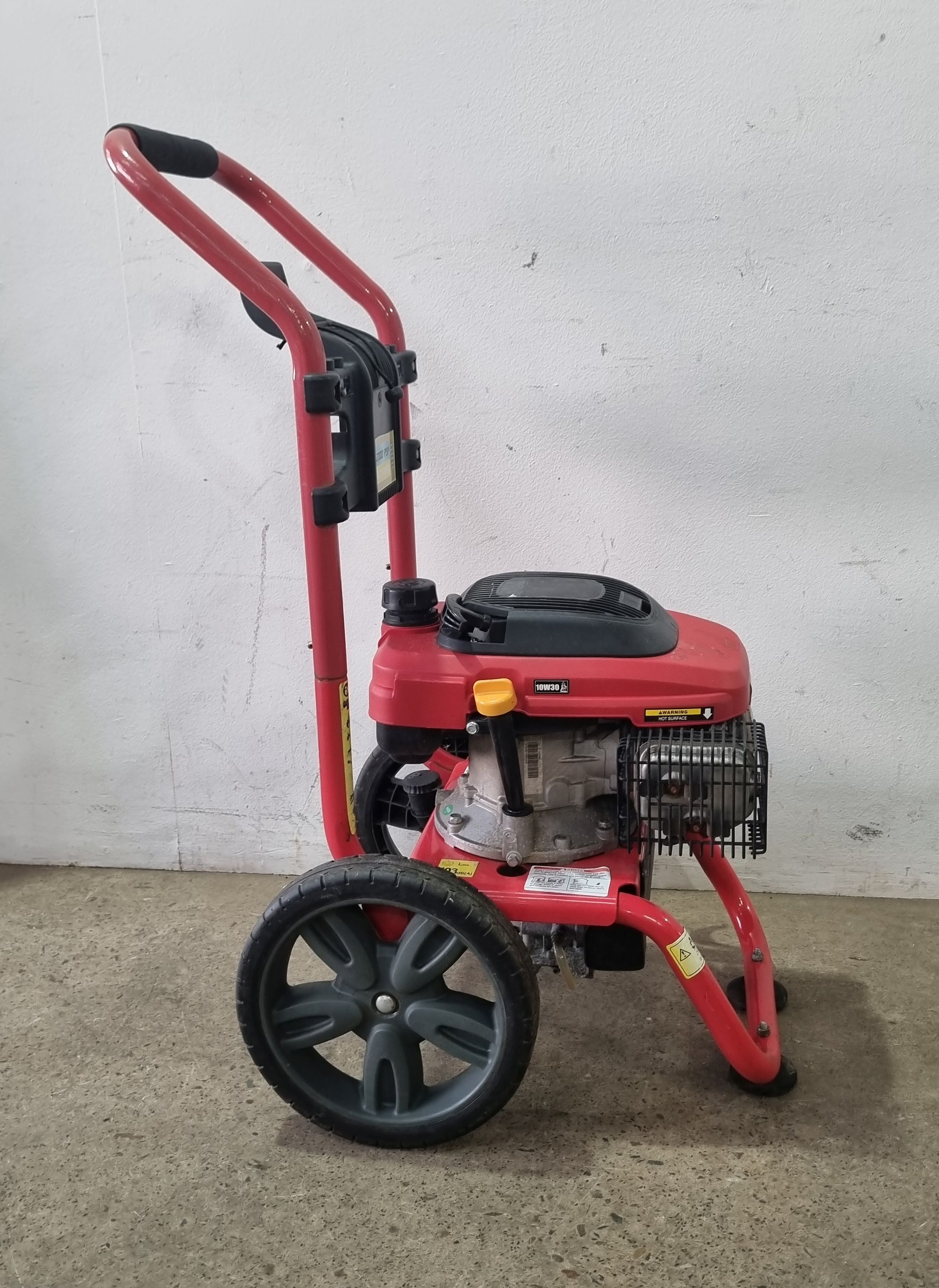 1054 · A PRESSURE WASHER