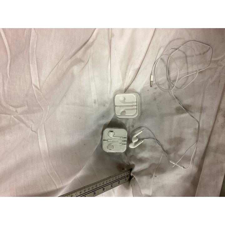 BUYING (2) Wired Headphones For Iphone- White