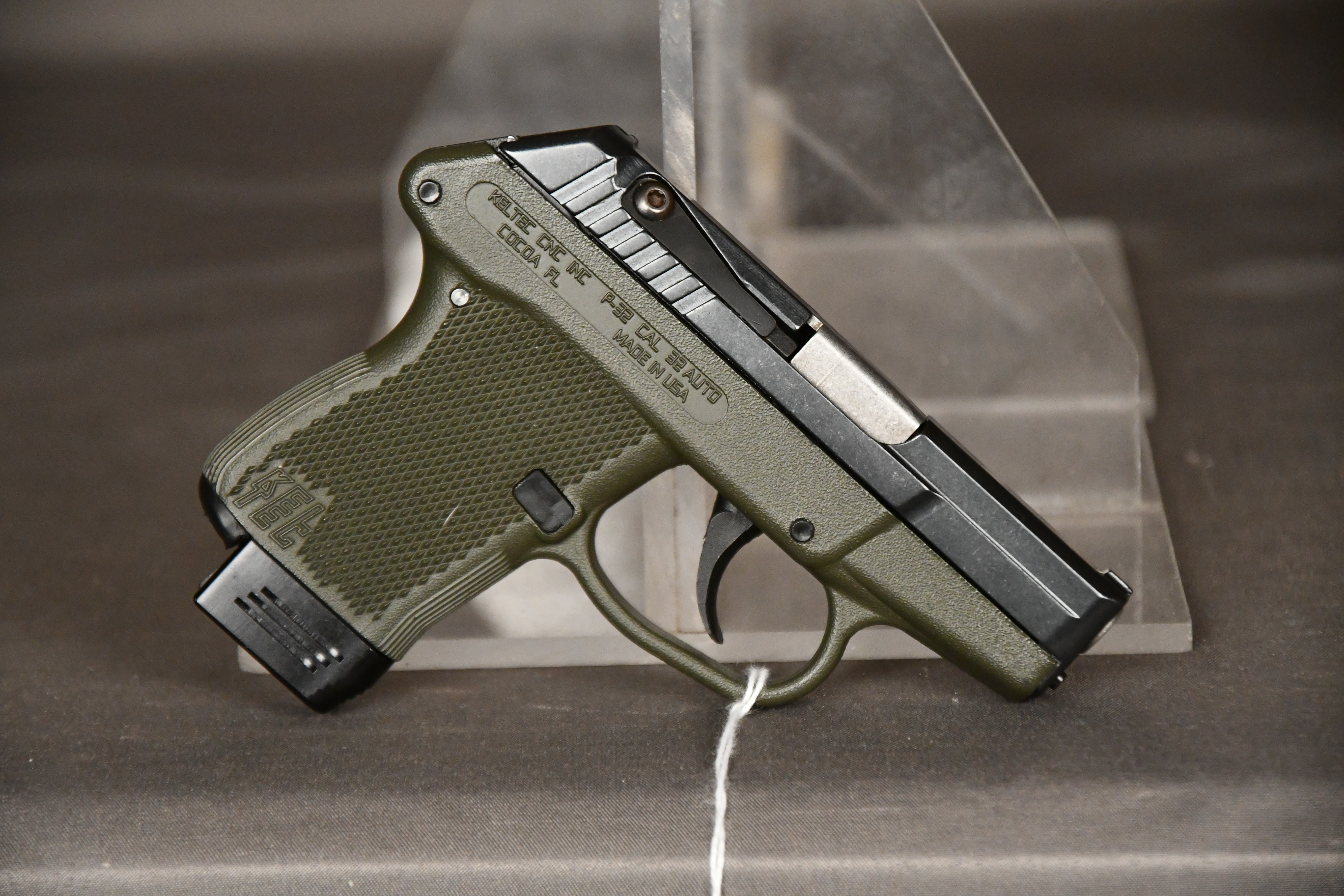 Kel-Tec Model P-32, .32 auto cal. double action pistol, 2.68" barrel ...
