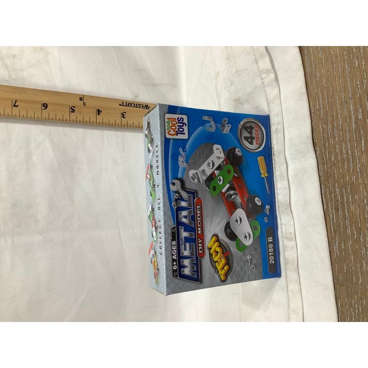 Totally Cool Toys Metal DIY Model 20180 B 44pc