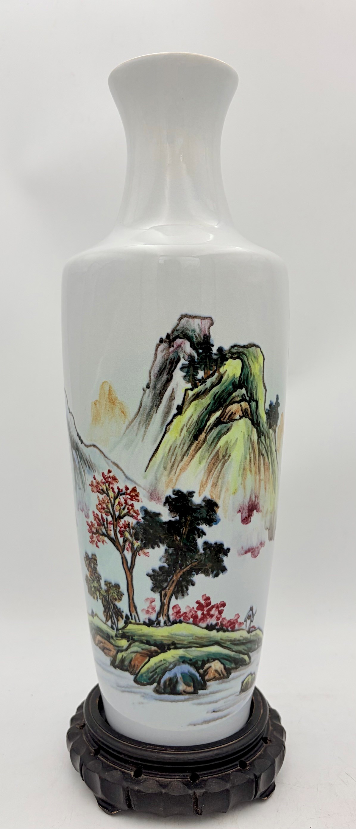 A Taiwanese Porcelain Hand Painted Vase
