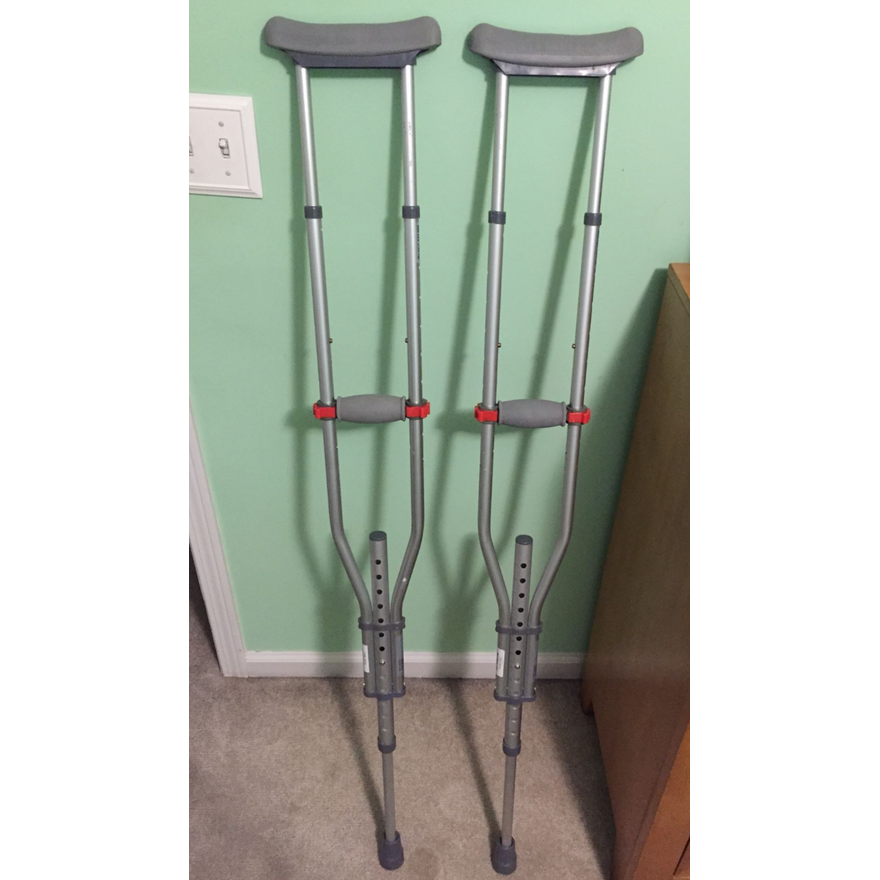 Walgreens Company Adult Crutches Height Adjustment From 4'7" To 6'7" (Max Weight Capacity 300lbs)