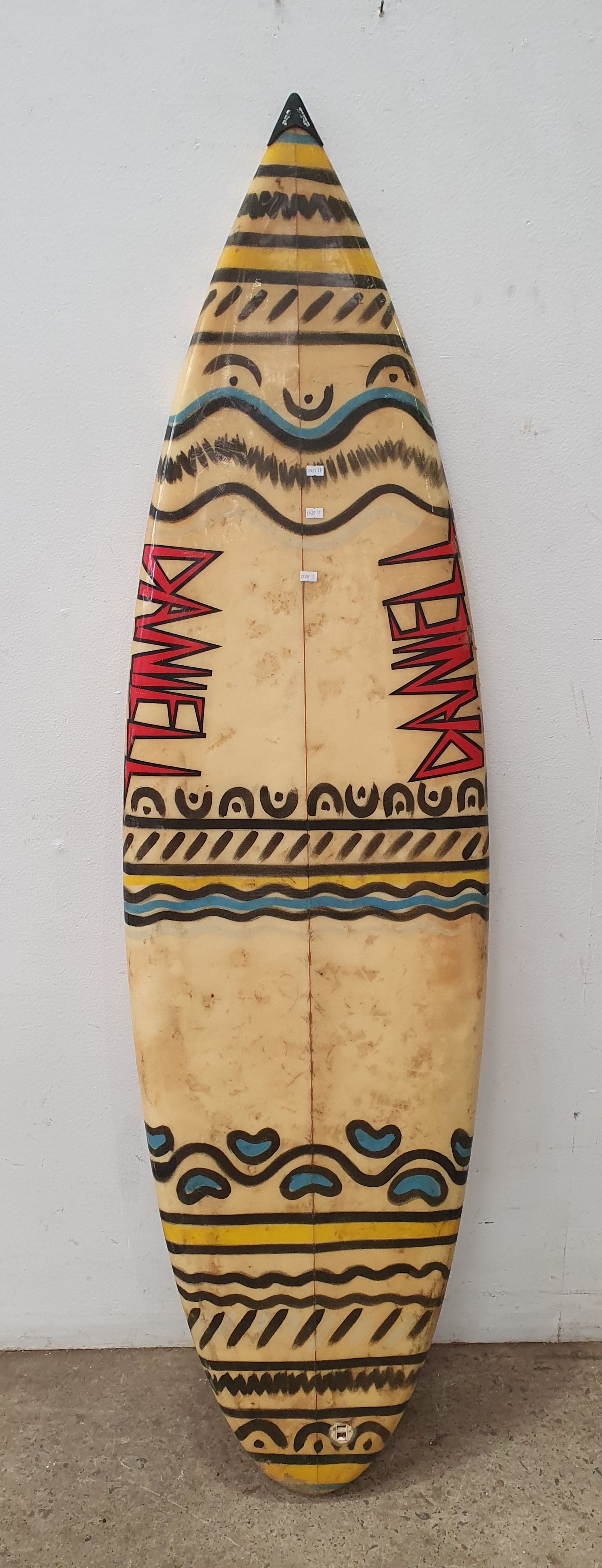 1014 · AN OAKLEY FACTORY PILET TRI FINNED SURFBOARD