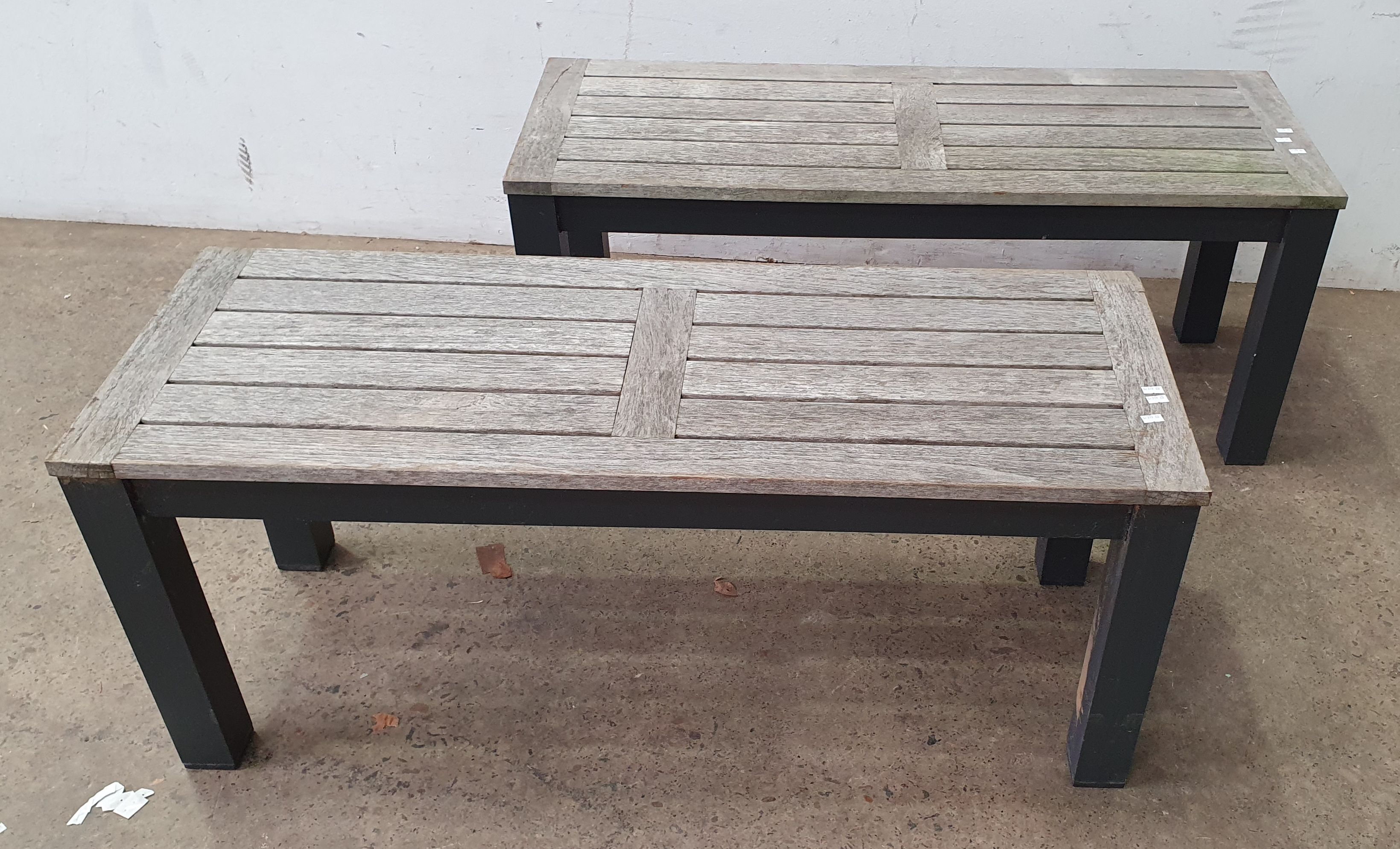 1068 · A PAIR OF OUTDOOR BENCHES