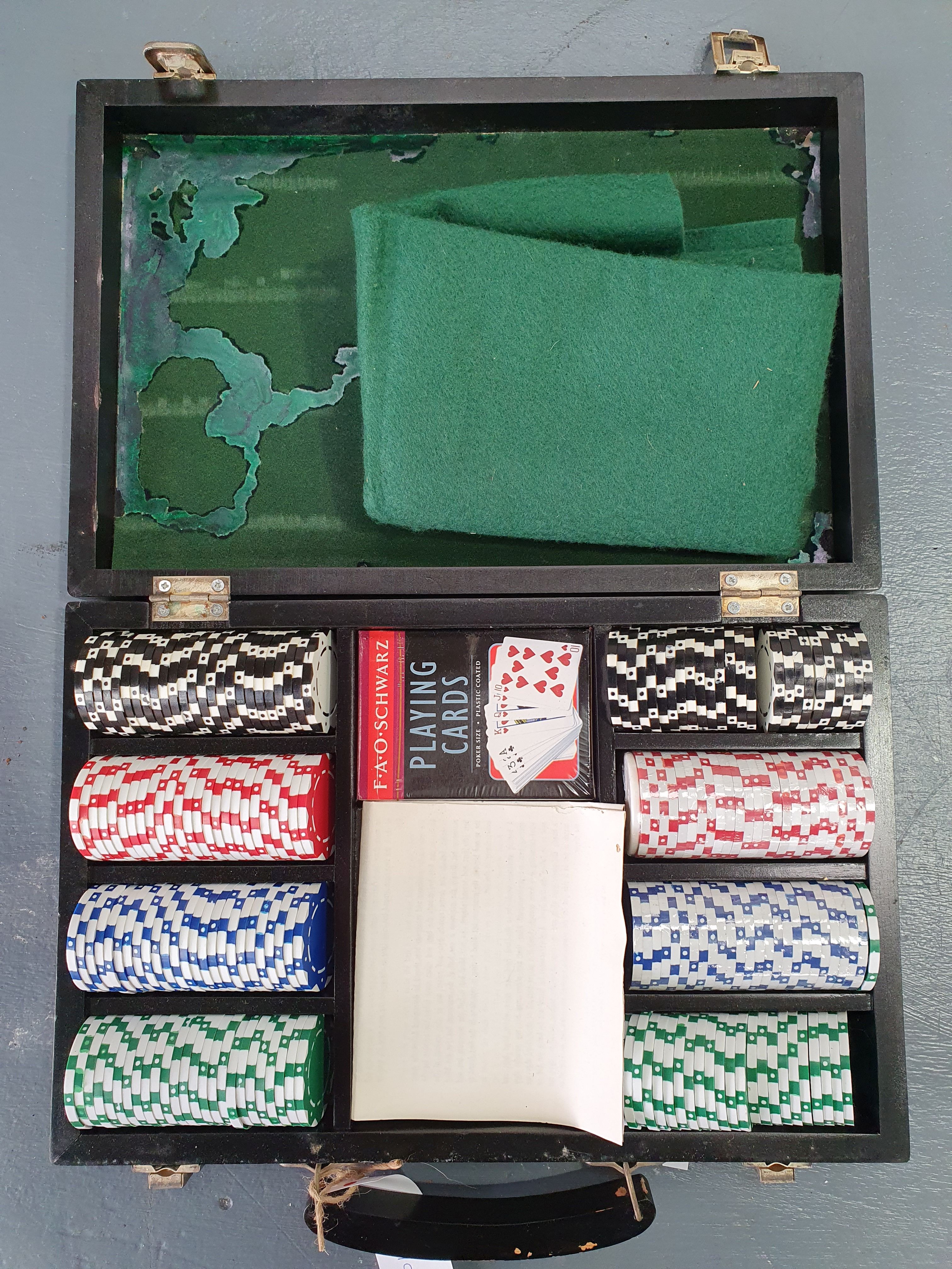 1272 · A POKER SET