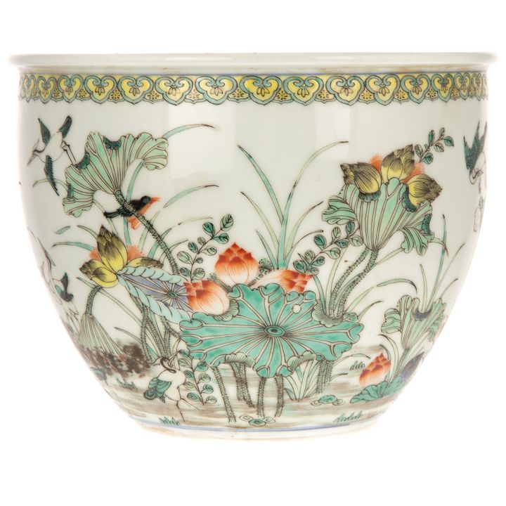 A Chinese Famille Verte Jardiniere