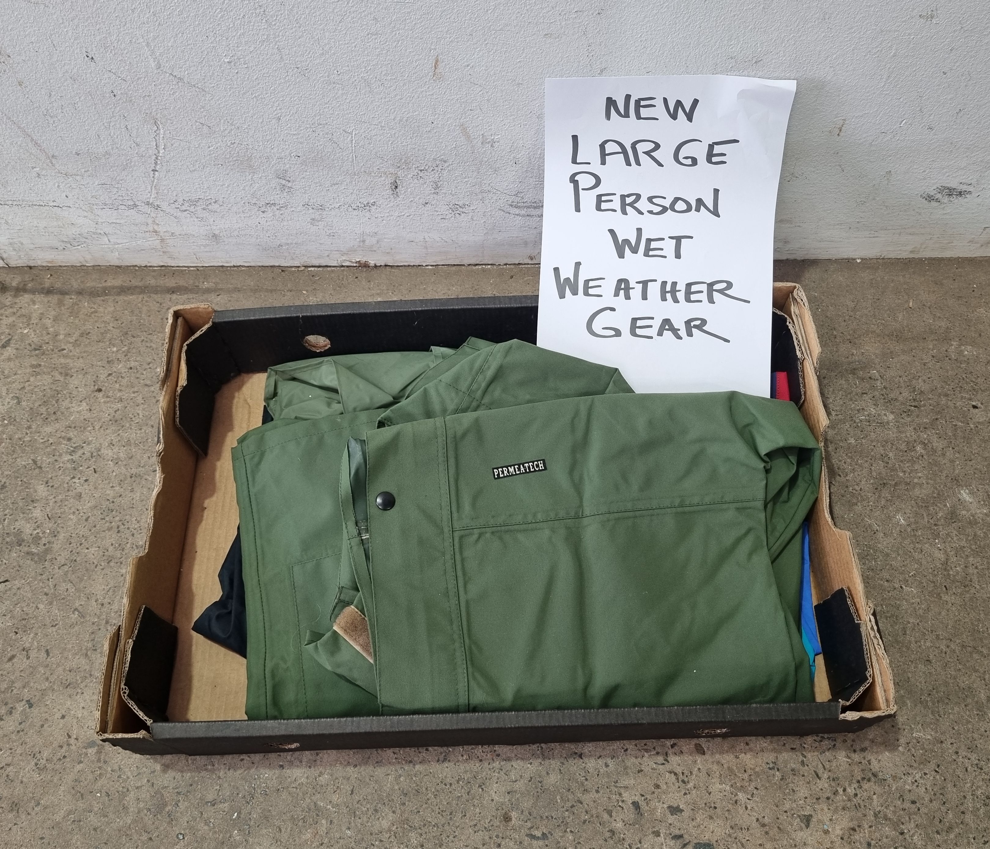 1341 · A LARGE PERSON WET WEATHER GEAR