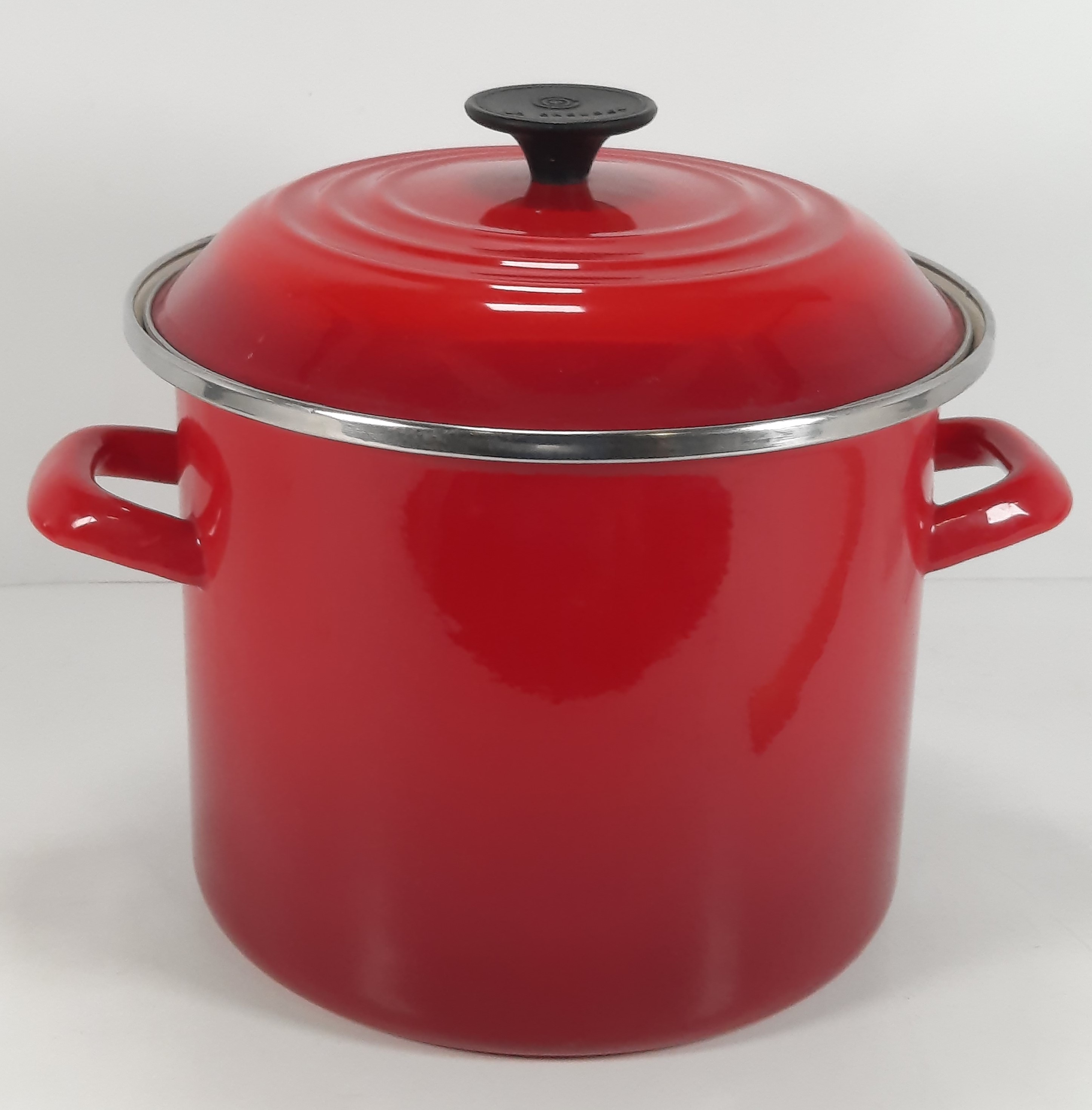 Le Creuset Stock Pot CWS Asset Management and Sales