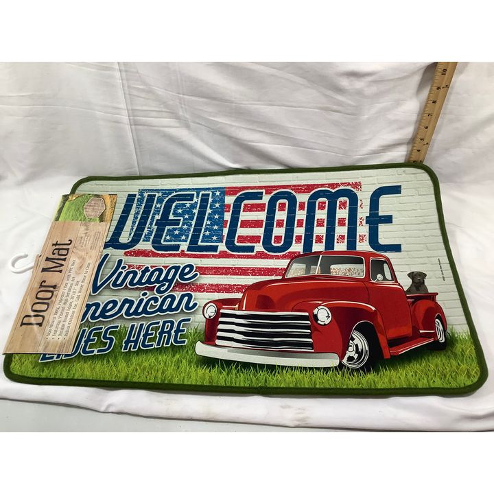 Country Side Welcome Vintage American Lives Here 30x18'' Door Mat