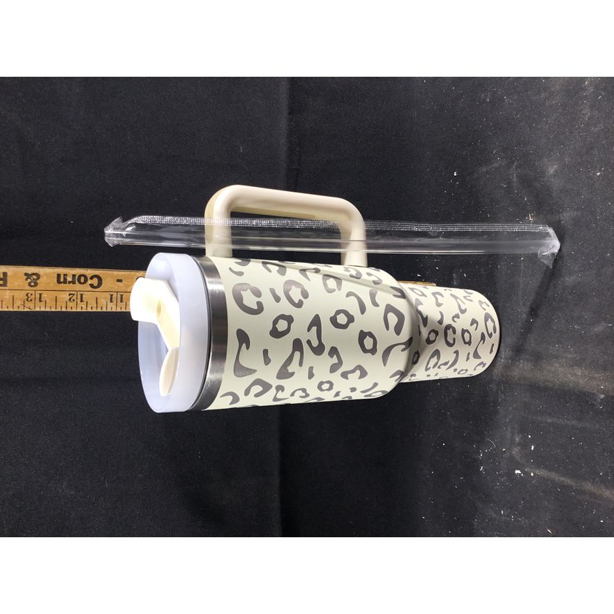 40oz Cr�me Cheetah Print Tumbler w/ Straw