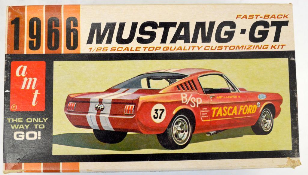 Mint unbuilt AMT 1966 Mustang-GT Fast Back 1/25 scale model kit