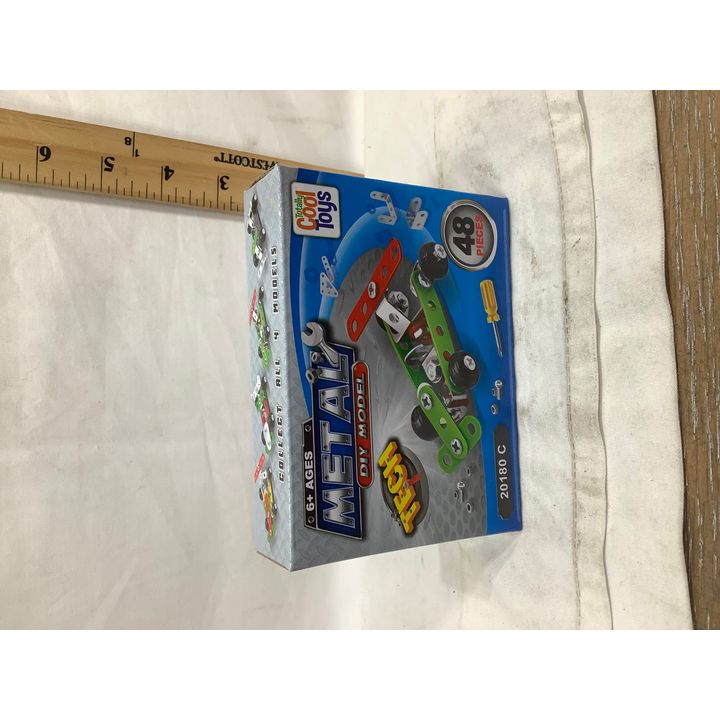 Totally Cool Toys Metal DIY Model 20180 C 48pc