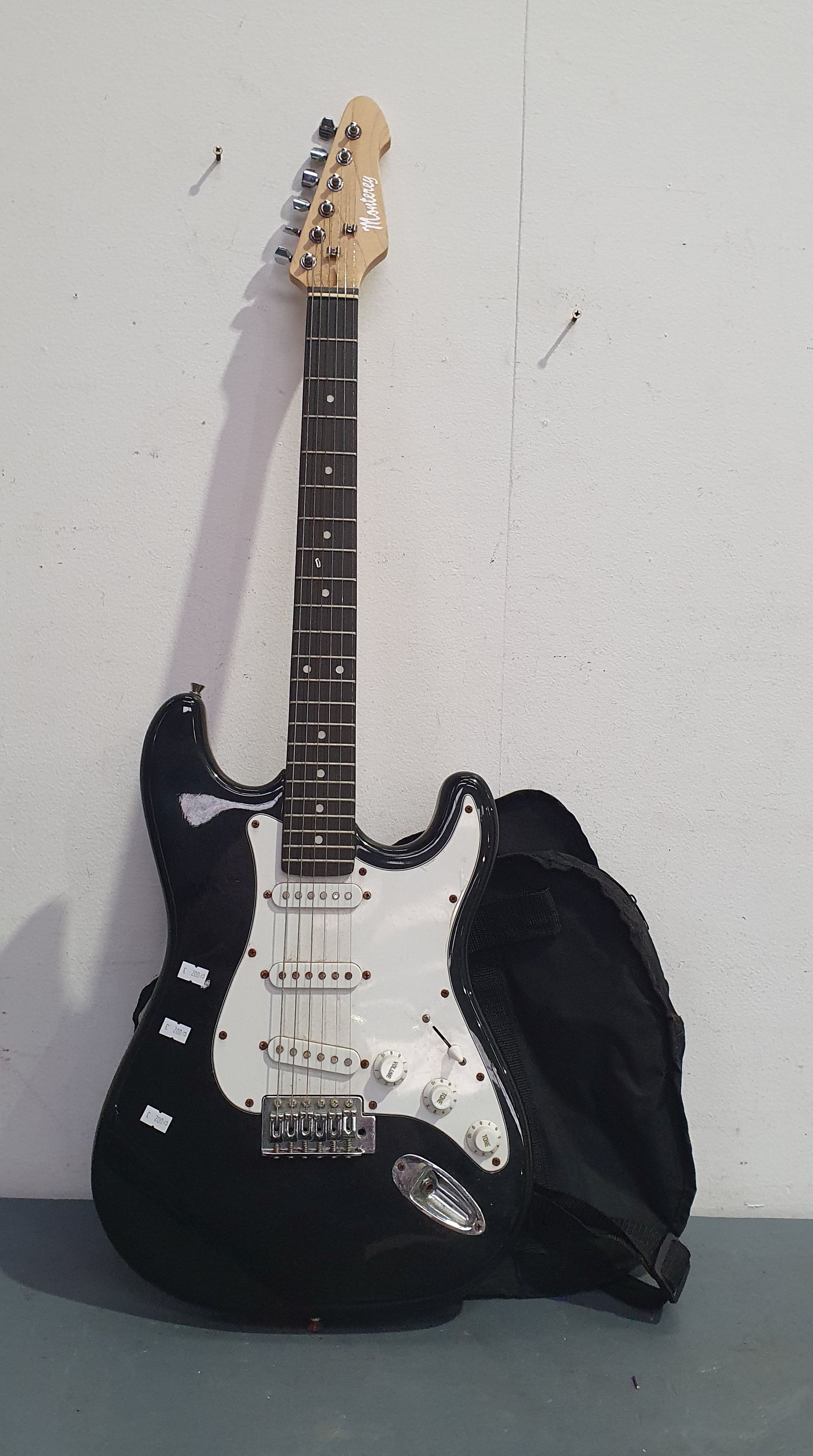 A MONTEREY GUITAR