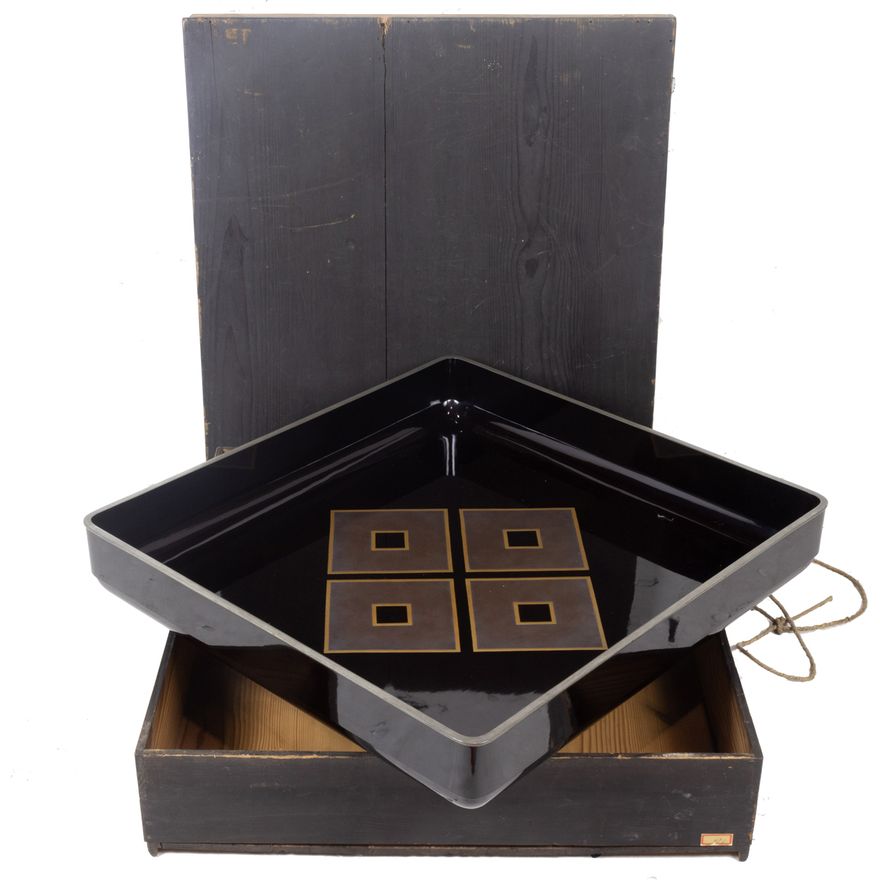 Japanese hirobuta lacquer tray