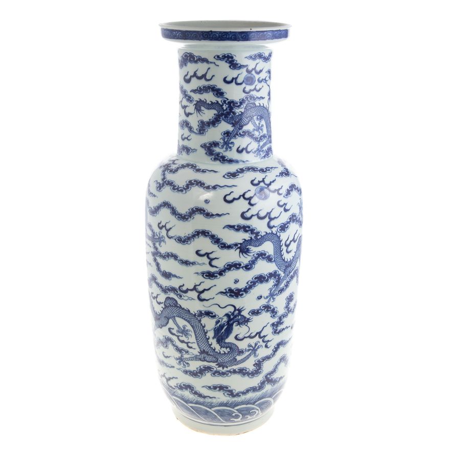 Large Chinese blue and white porcelain vase