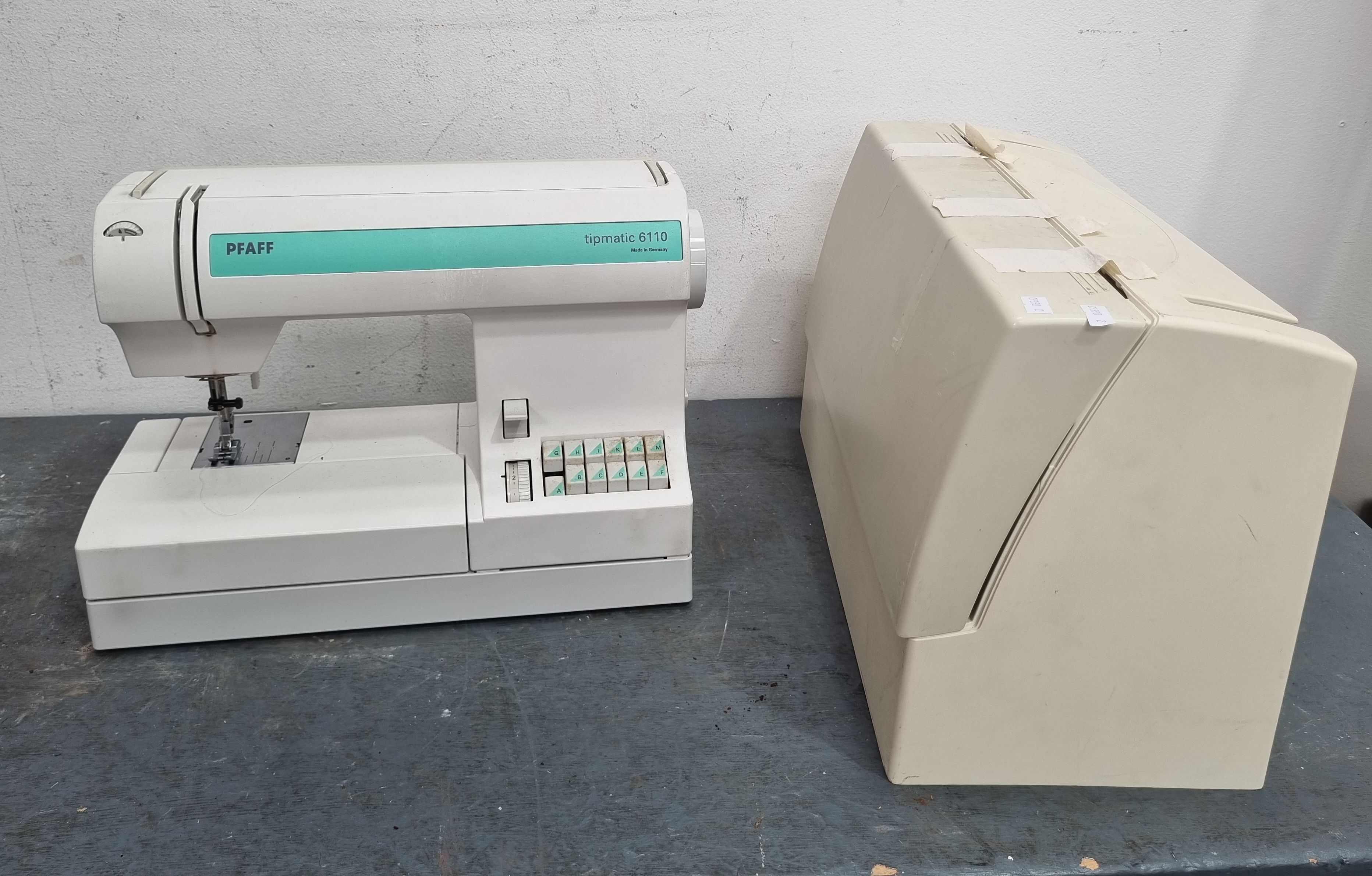 1274 · A PFAFF SEWING MACHINE