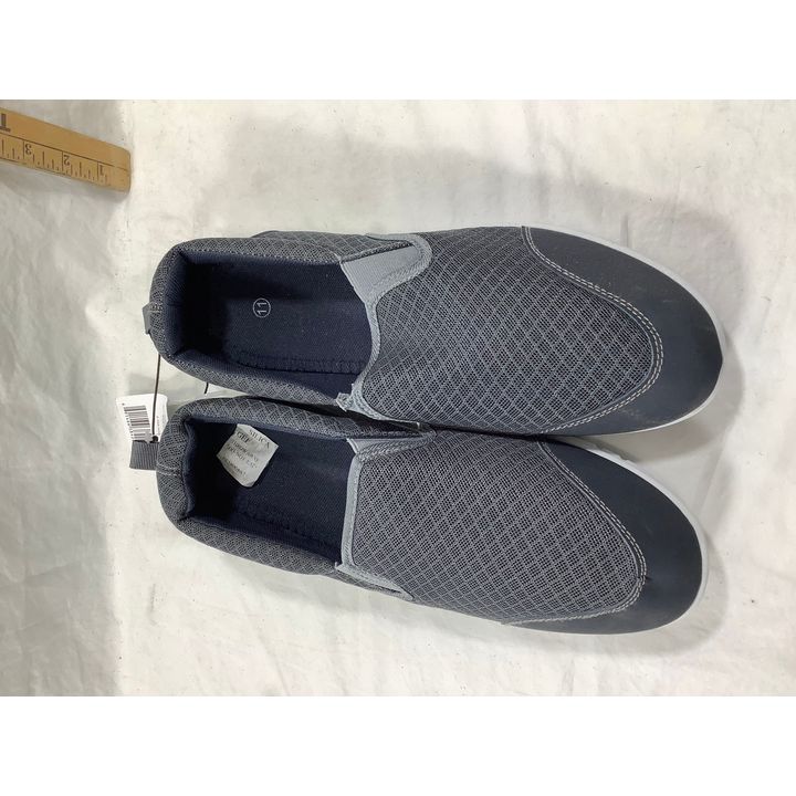 Men's Revolution ActionFlex Slip on Shoe Size 11 Grey