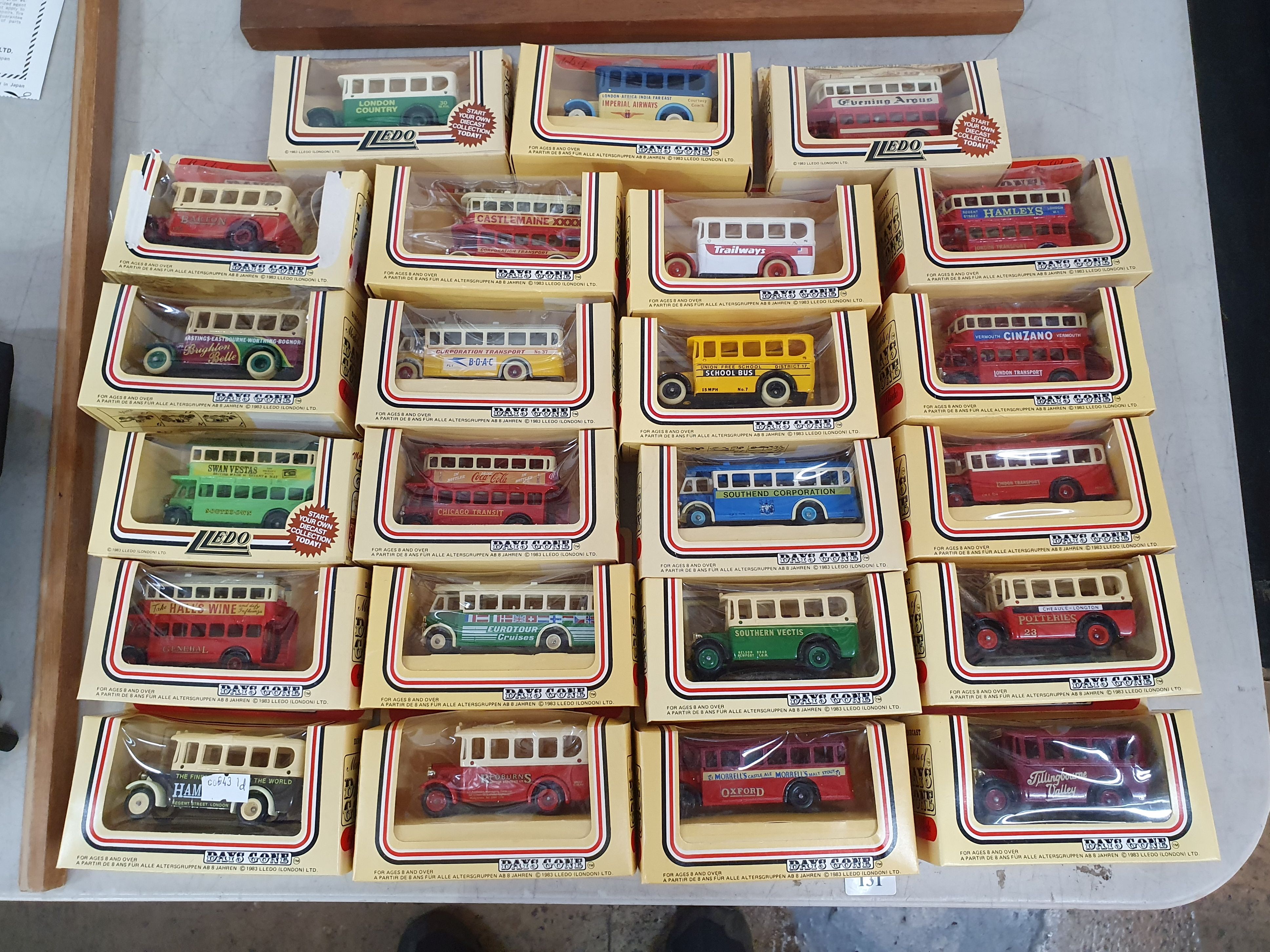 131 · 23 'DAYS GONE' DIE-CAST MODEL BUSES