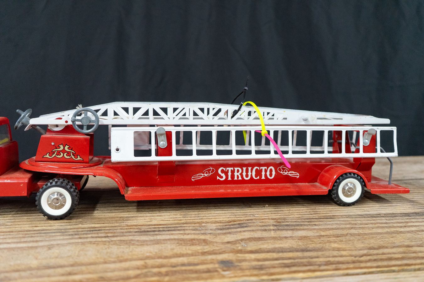 Structo Max Structo Hook & Ladder Fire Truck | Harritt Group, Inc