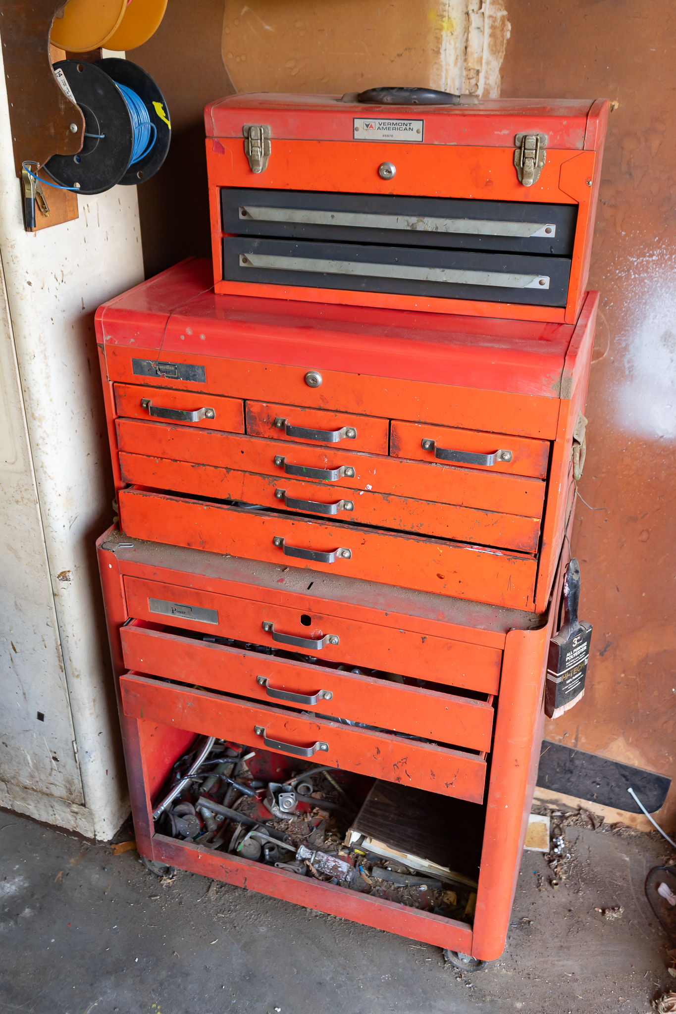 Stacking Tool Chest and Contents | Harritt Group, Inc