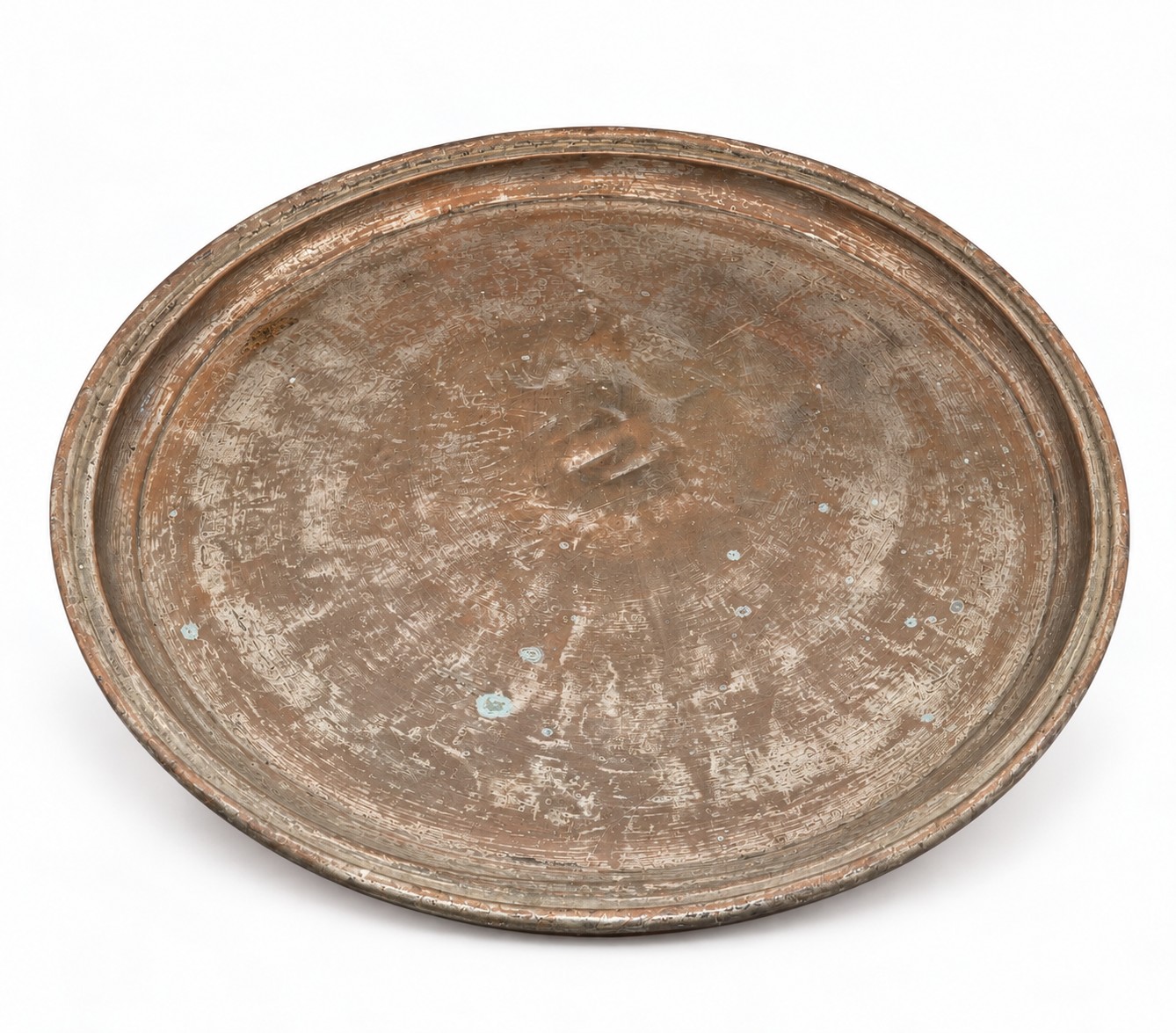 A LATE 19TH CENTURY COPPER AND TINNED CIRCULAR TRAY