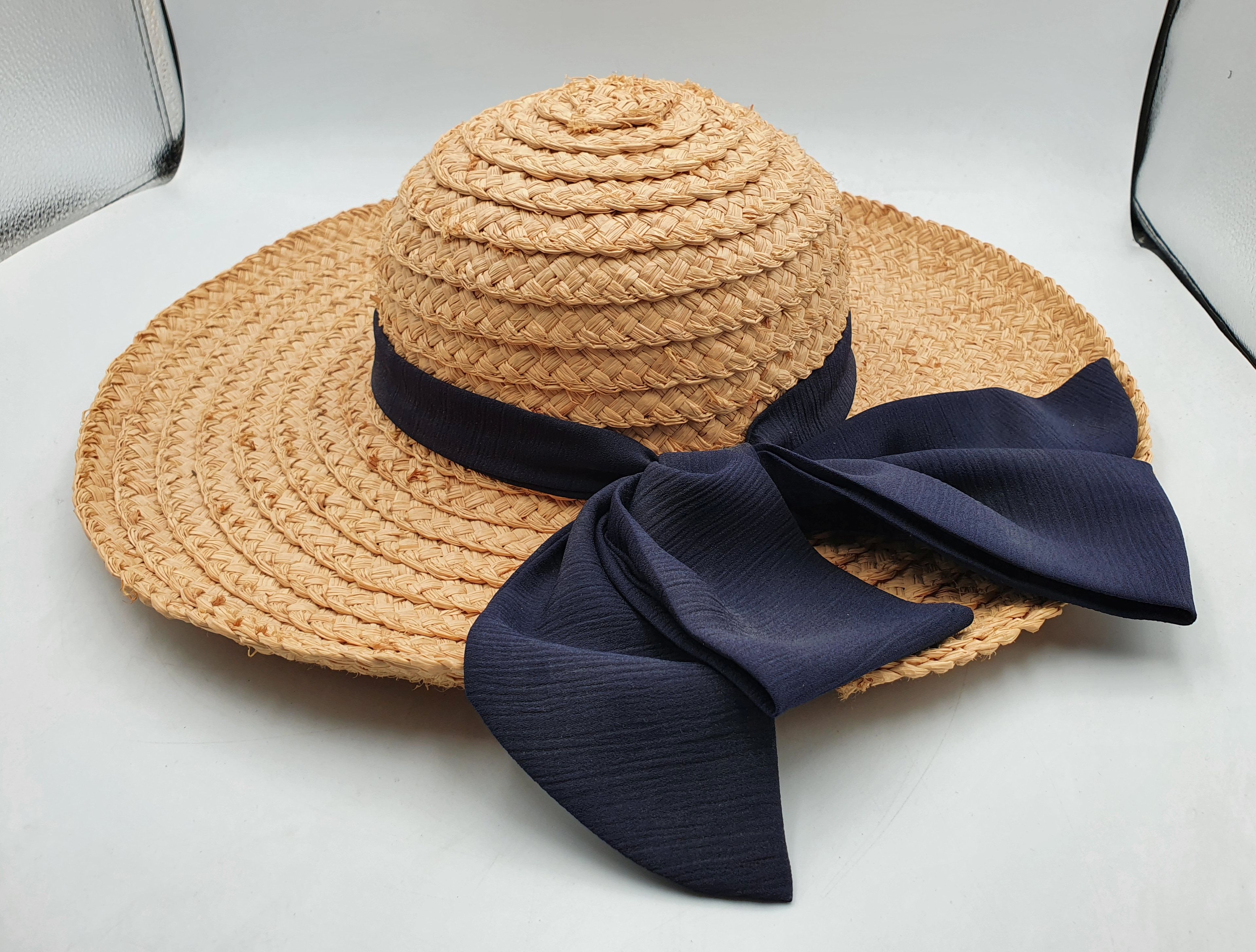 246 · A DAVID JONES RAFIA HAT
