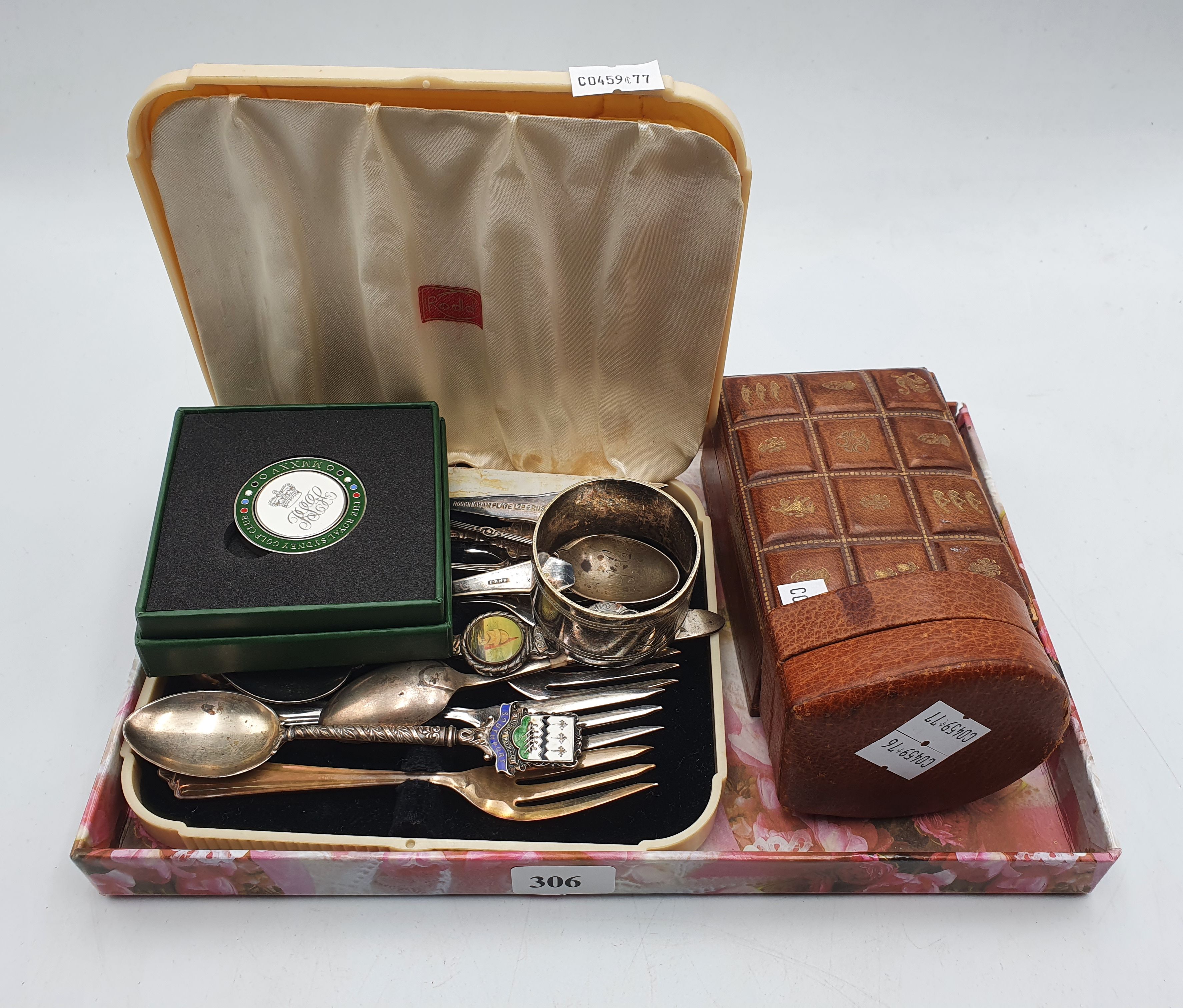 306 · A GROUP OF VARIOUS ITEMS
