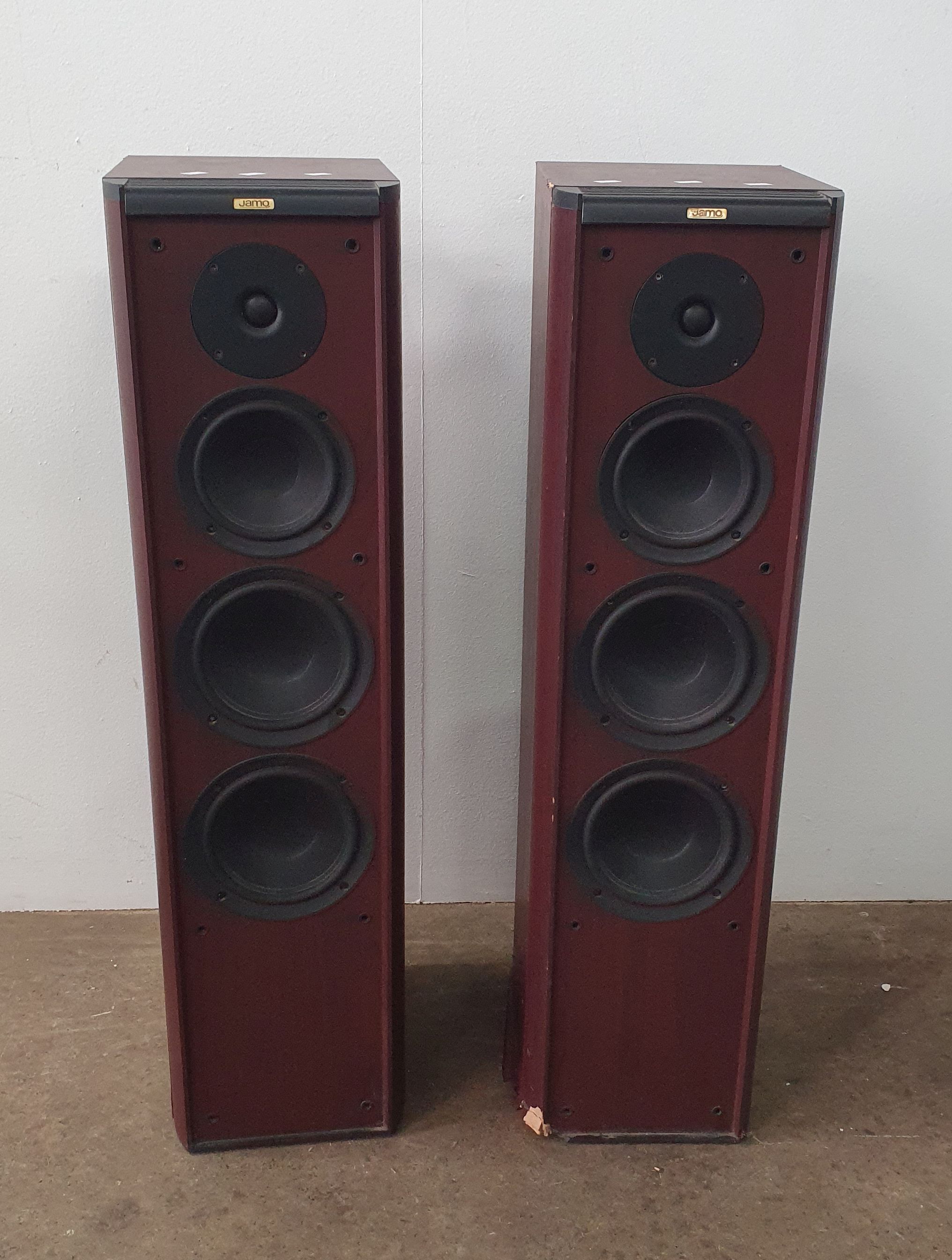 1224 · A PAIR OF JAMO SPEAKERS