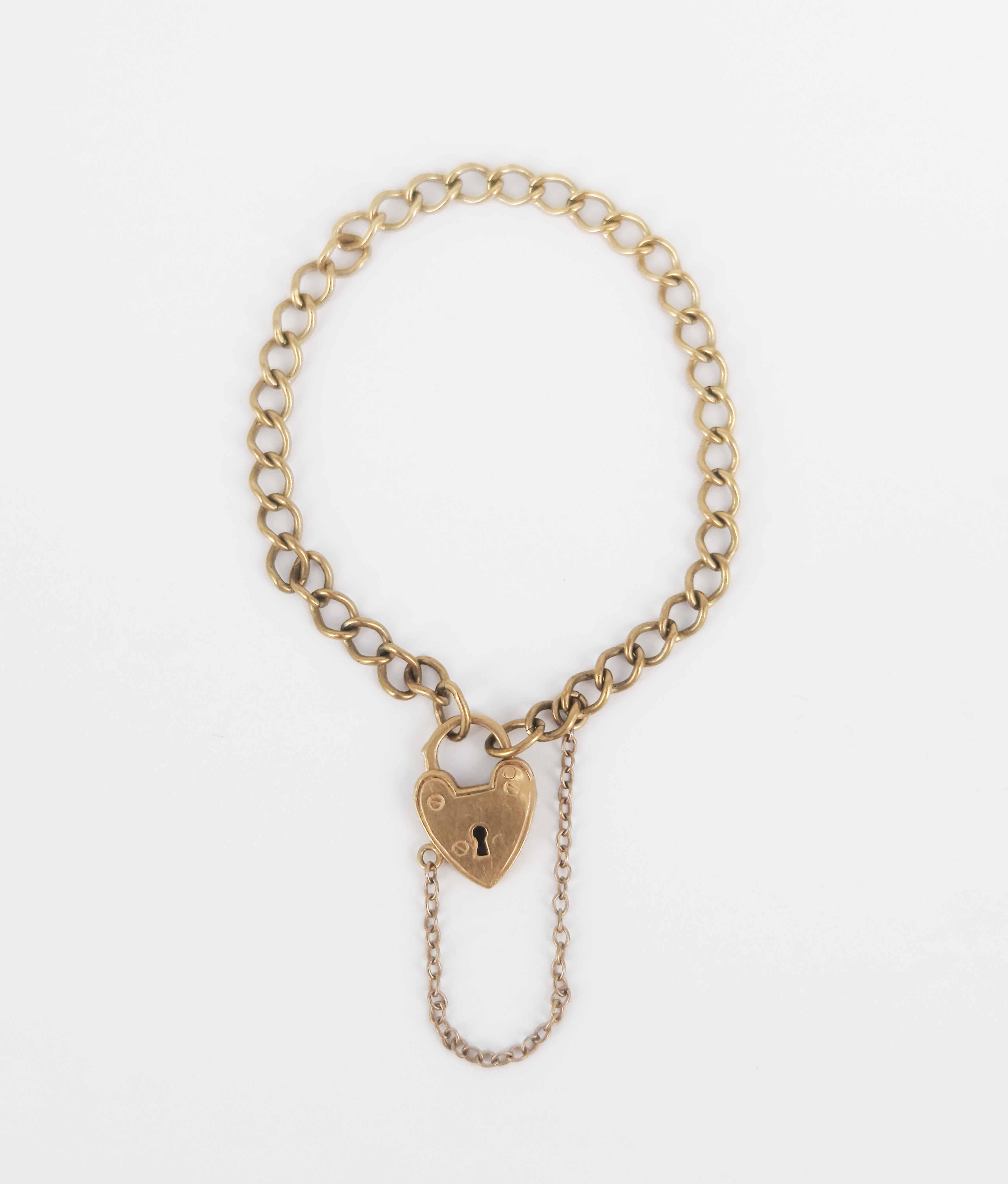 A 9ct Gold Curb-Link Child'S Bracelet