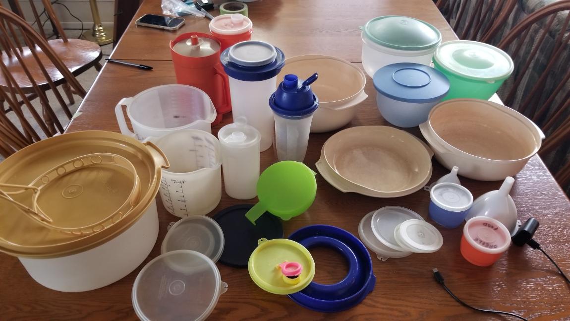 VTG TUPPERWARE LOT #2 | Estate Sales Niagara