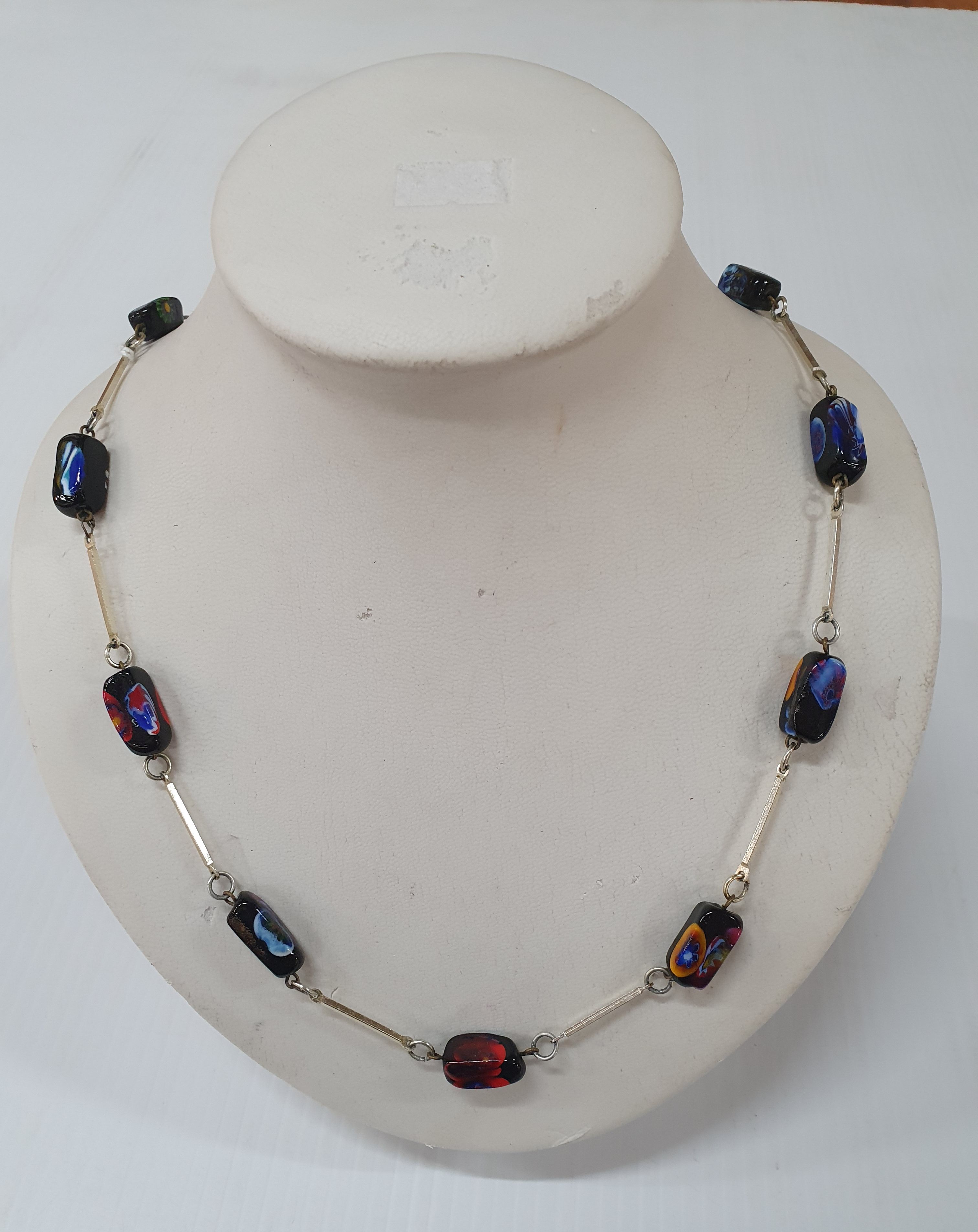 276 · A VINTAGE MURANO NECKLACE