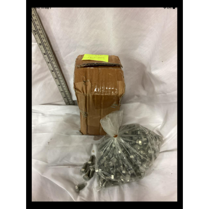 BUYING (5lbs) Short Bolts