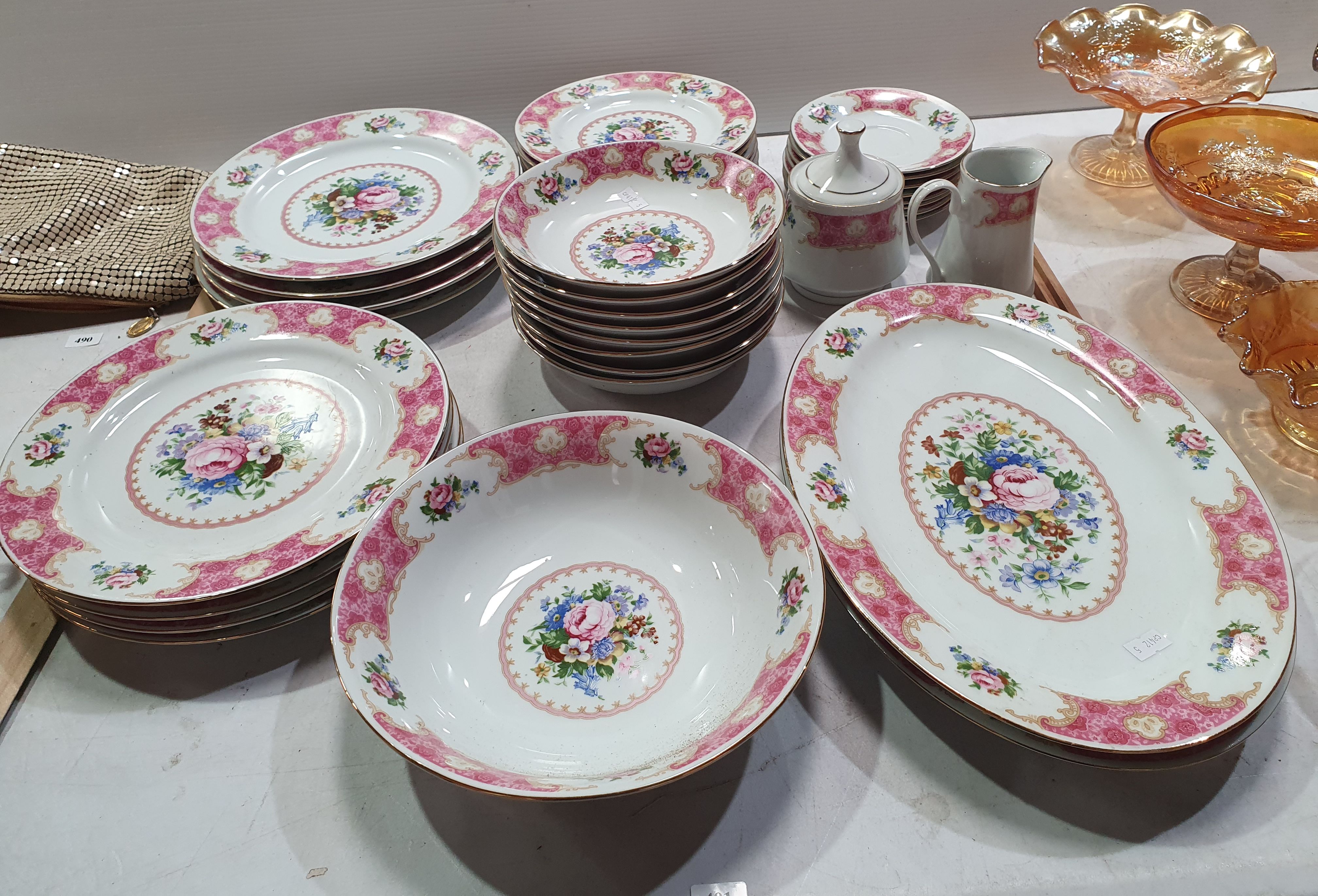 401 · A CHINESE 'RED SEA' PART DINNERSET
