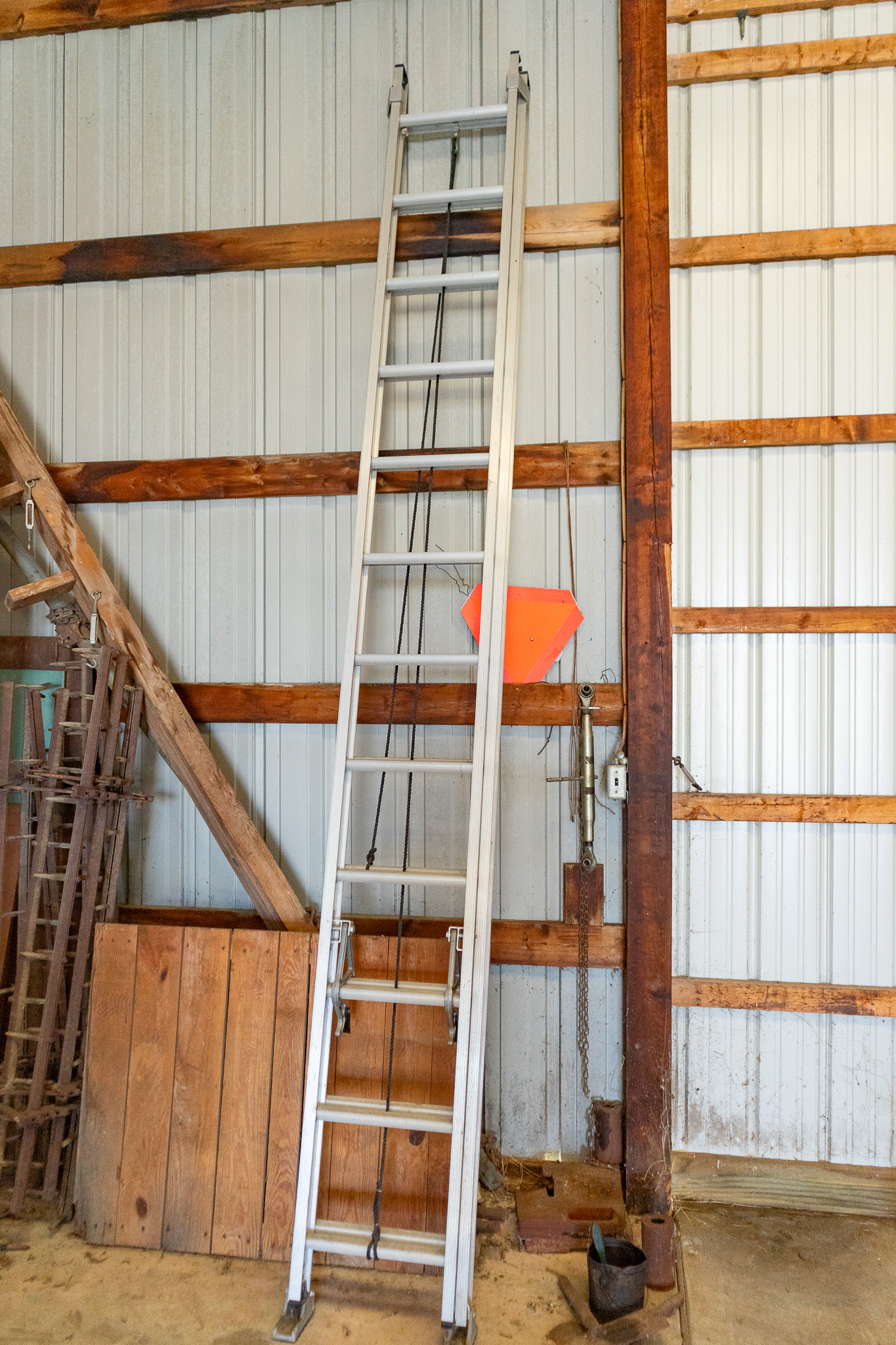 Green Bull 24' Aluminum Extension Ladder | Harritt Group, Inc