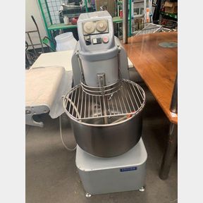 62LT HEAVY DUTY COMMERCIAL FREESTANDING SPIRAL MIXER