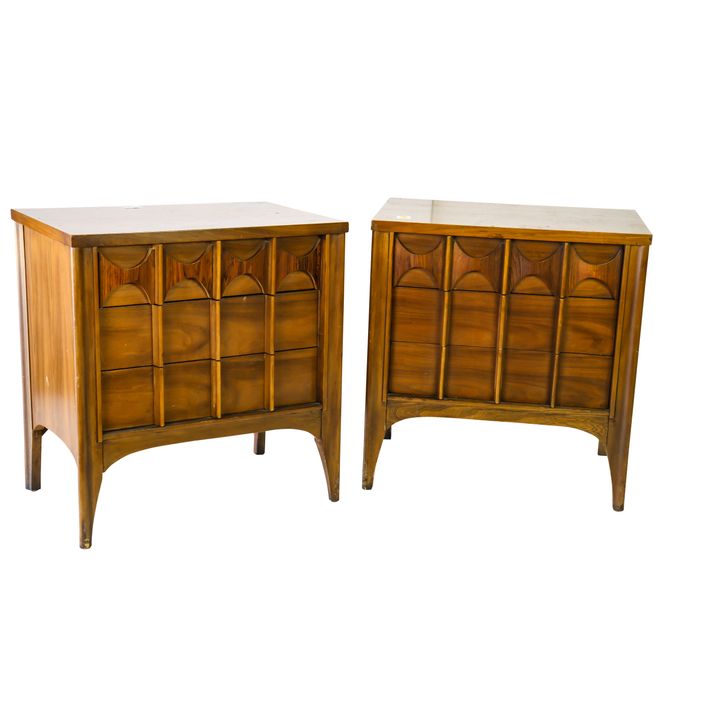 (lot of 2) Kent Coffey walnut nightstands